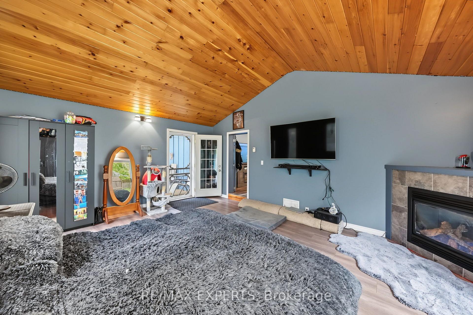 Photo 16 of 1805 Saint John's Road, Innisfil, Alcona — HOMEH