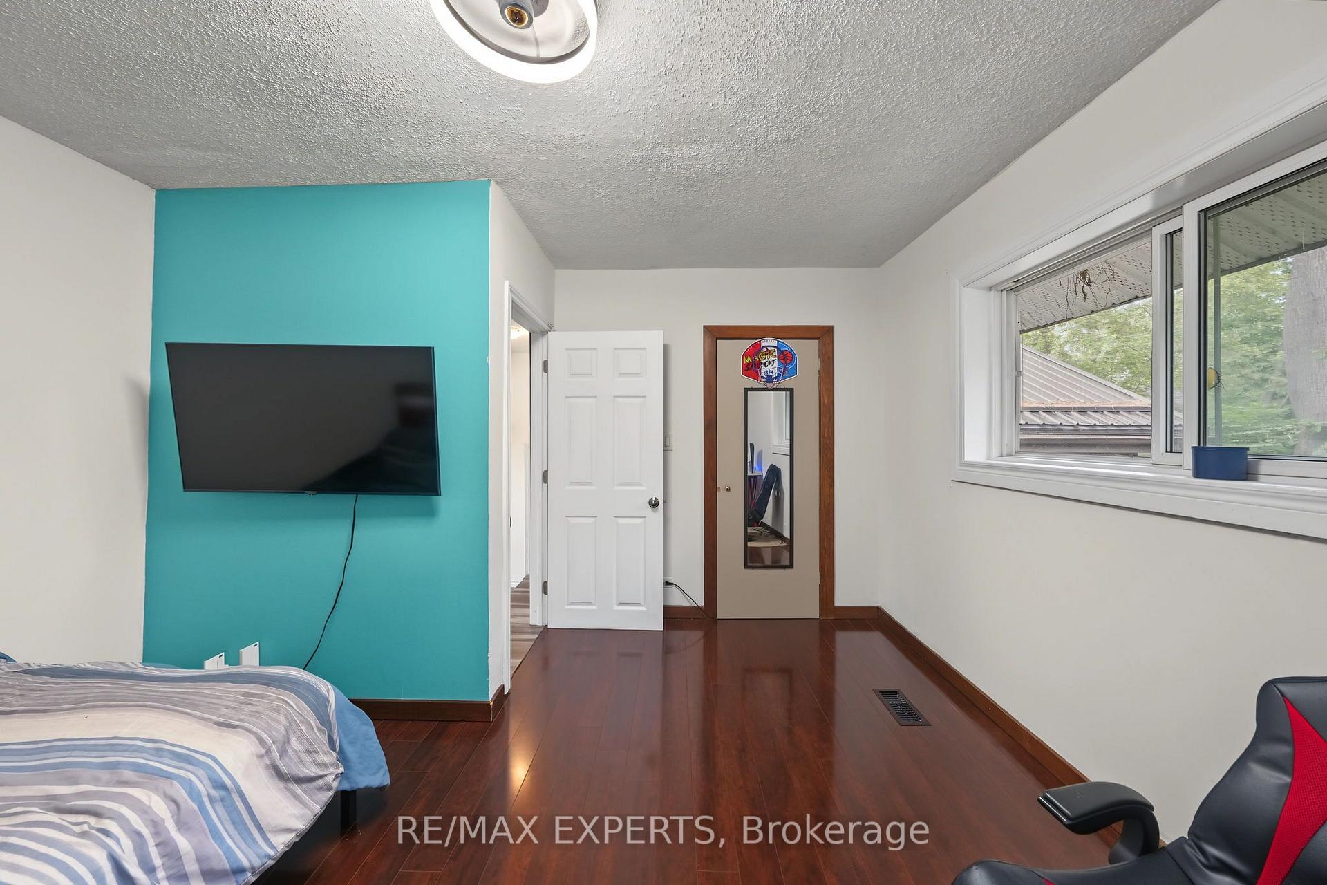 Photo 22 of 1805 Saint John's Road, Innisfil, Alcona — HOMEH