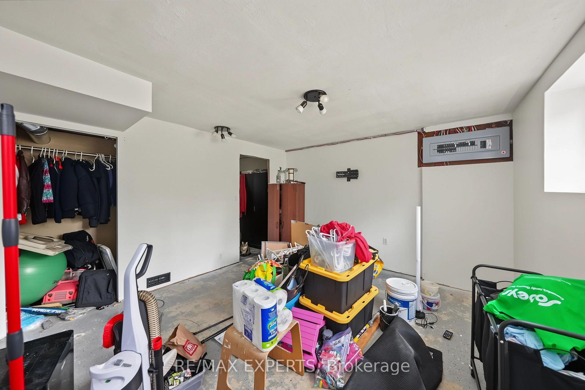 Photo 23 of 1805 Saint John's Road, Innisfil, Alcona — HOMEH