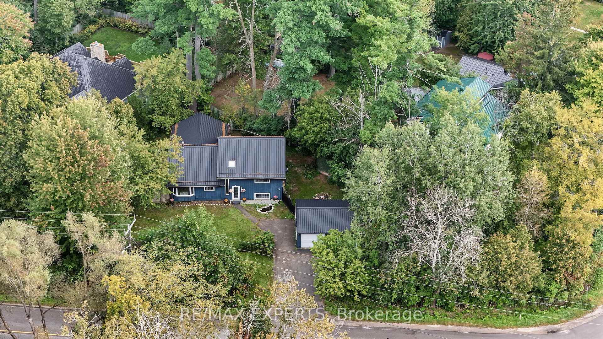 Photo 34 of 1805 Saint John's Road, Innisfil, Alcona — HOMEH