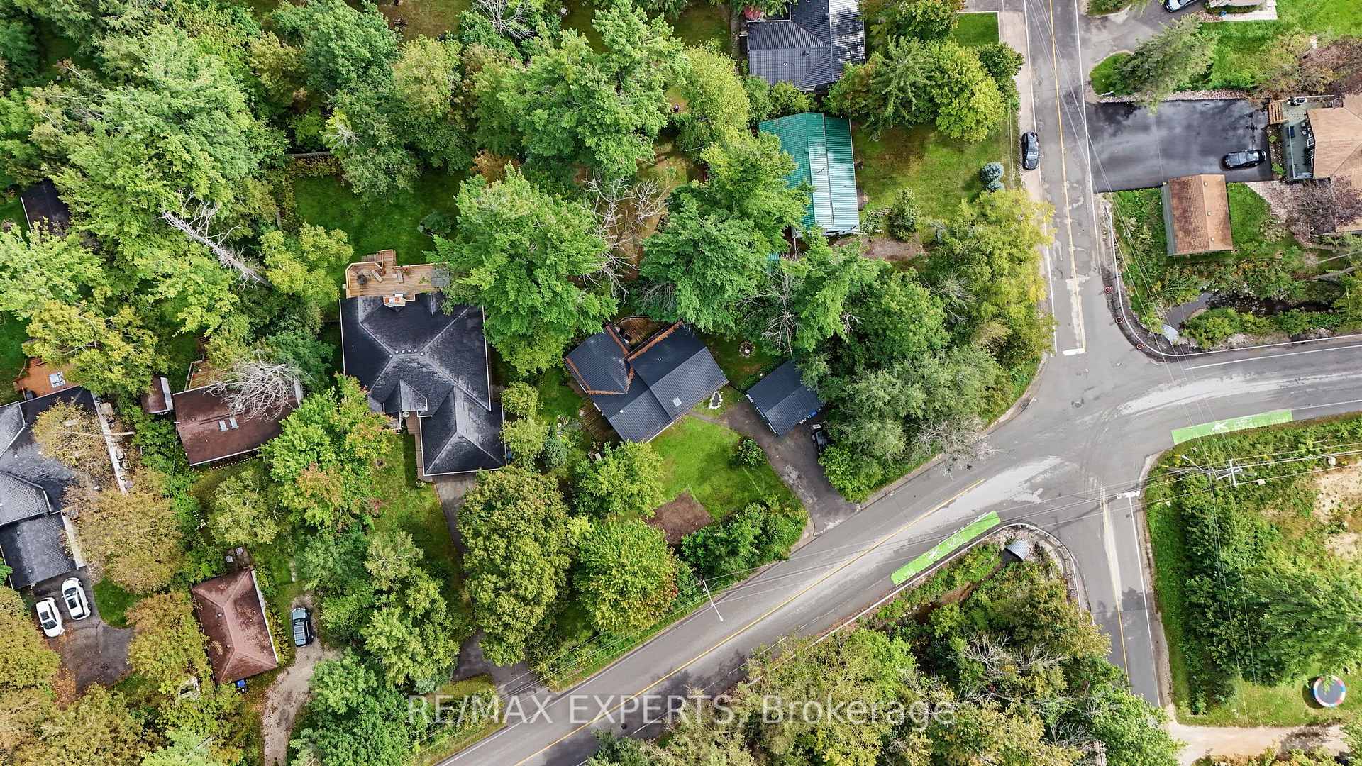 Photo 35 of 1805 Saint John's Road, Innisfil, Alcona — HOMEH