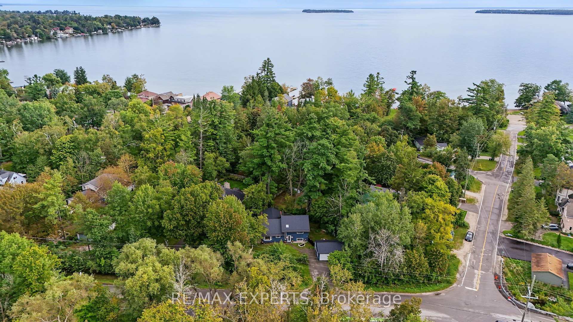Photo 36 of 1805 Saint John's Road, Innisfil, Alcona — HOMEH