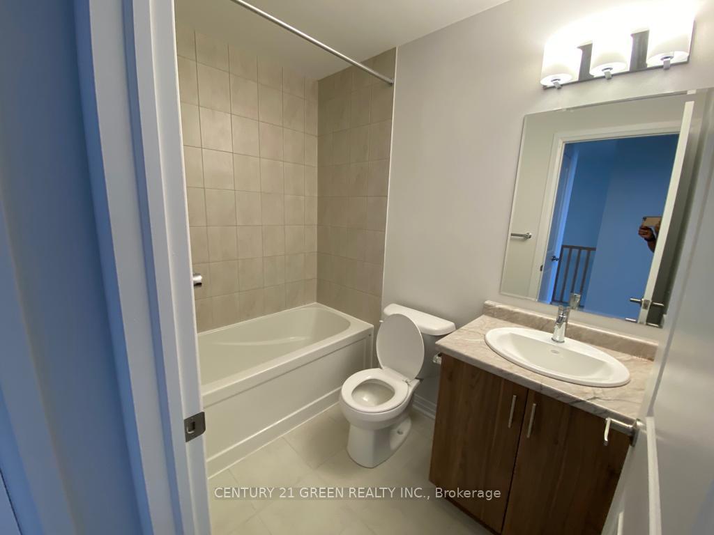 Photo 12 of Unit 23, 51 Sparrow Avenue, Cambridge, Little's Corners — HOMEH