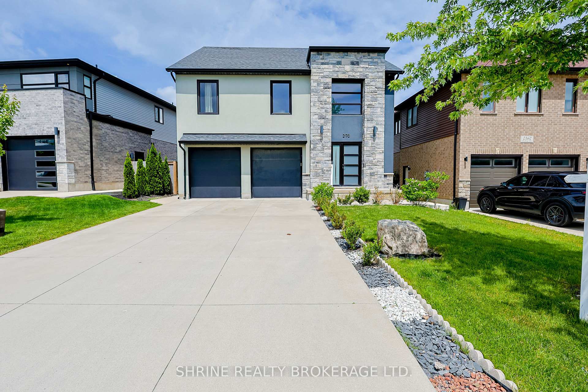 Photo 1 of 2170 Debra Drive, London, South V — HOMEH