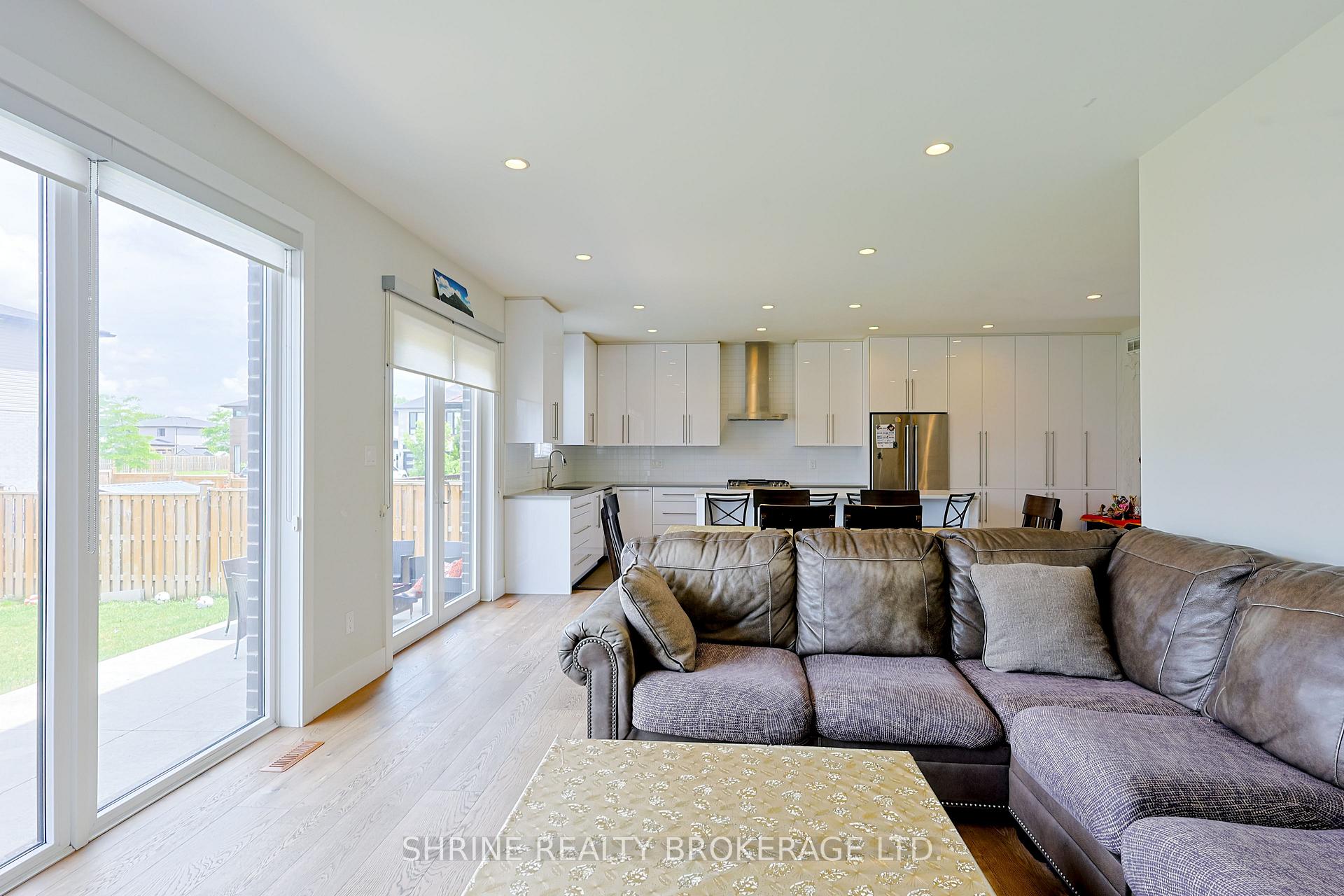 Photo 7 of 2170 Debra Drive, London, South V — HOMEH