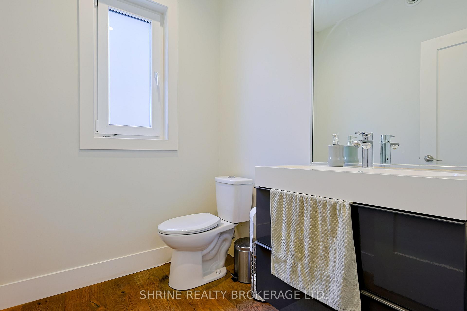 Photo 12 of 2170 Debra Drive, London, South V — HOMEH