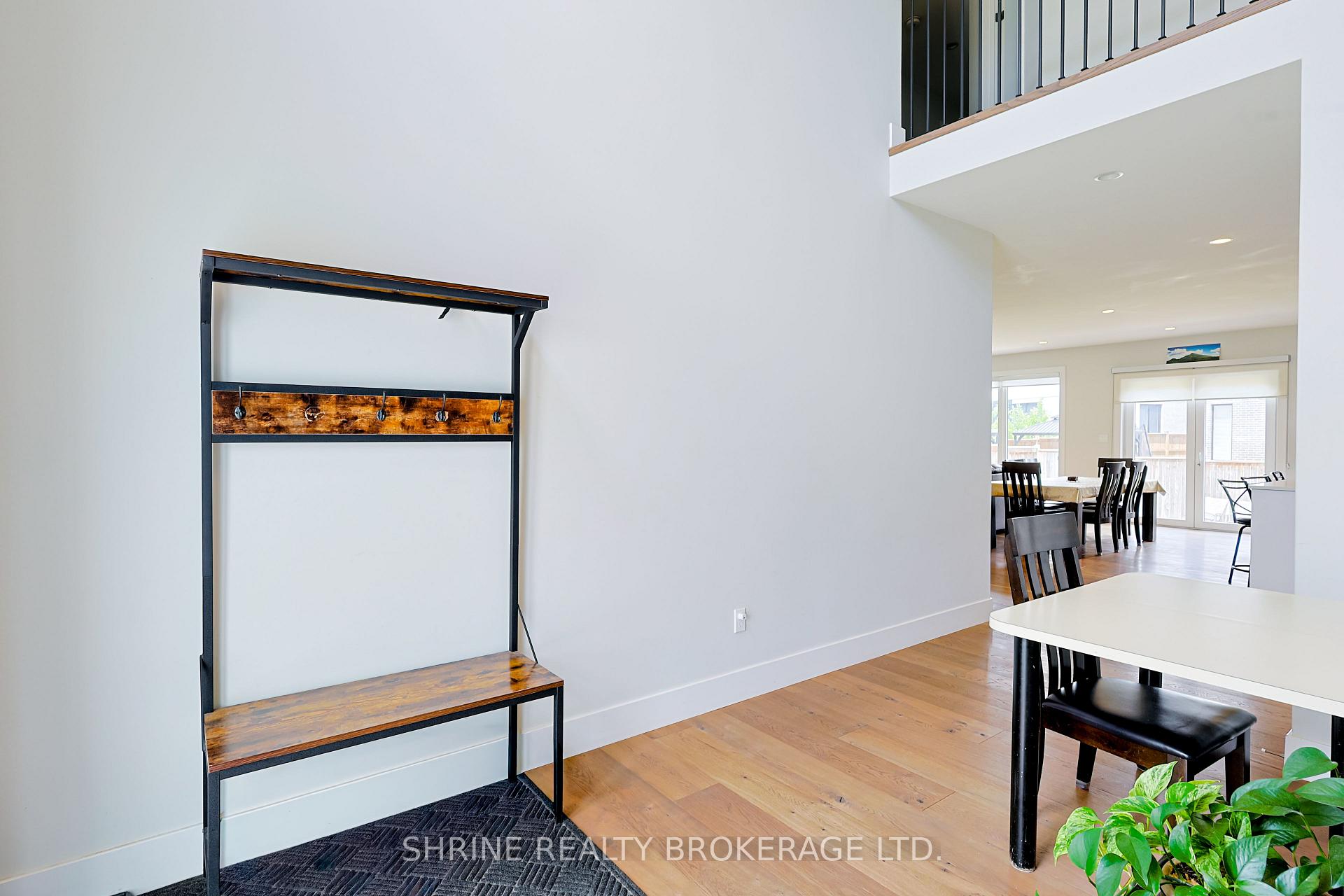 Photo 15 of 2170 Debra Drive, London, South V — HOMEH