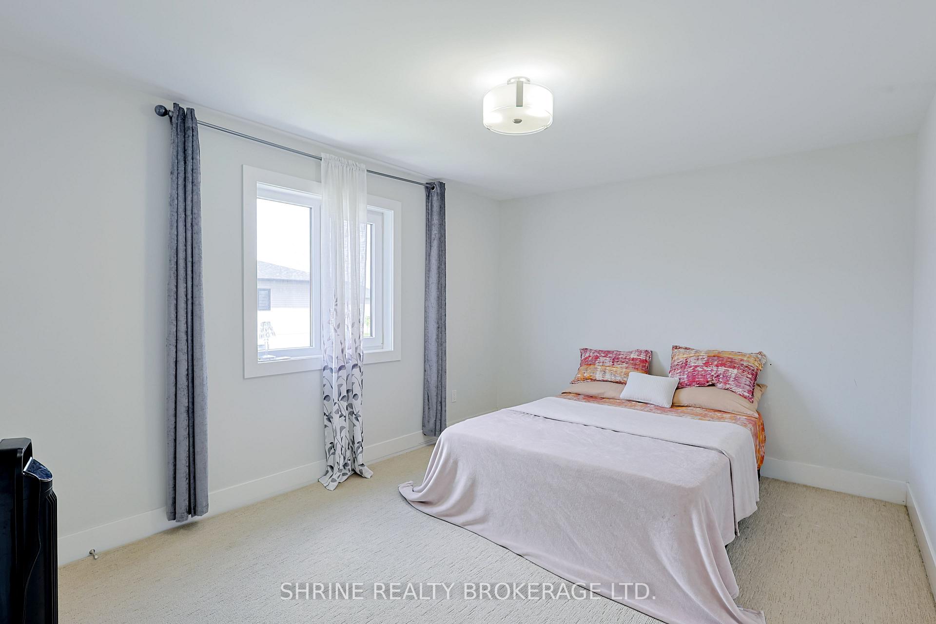 Photo 19 of 2170 Debra Drive, London, South V — HOMEH