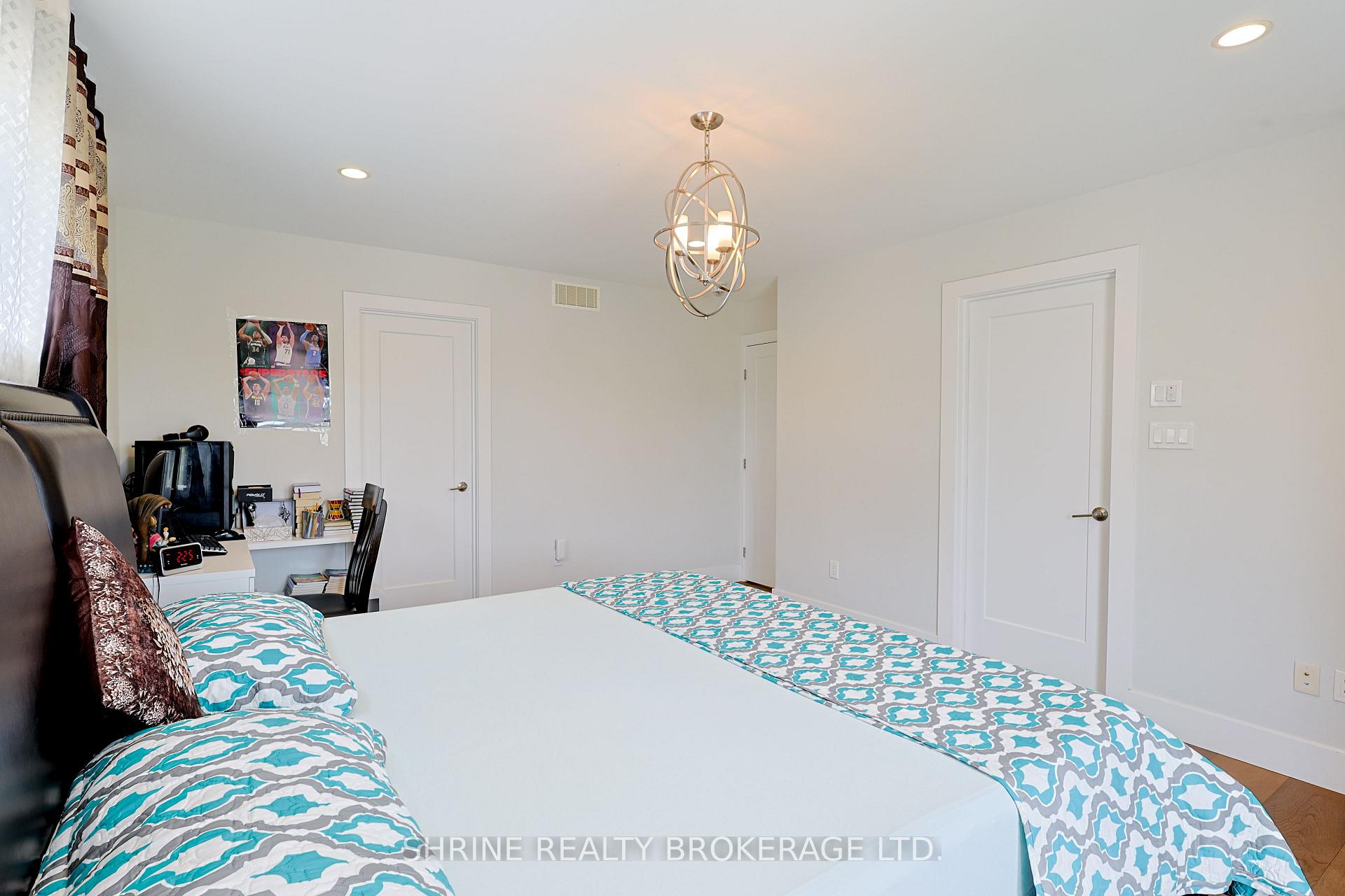 Photo 26 of 2170 Debra Drive, London, South V — HOMEH