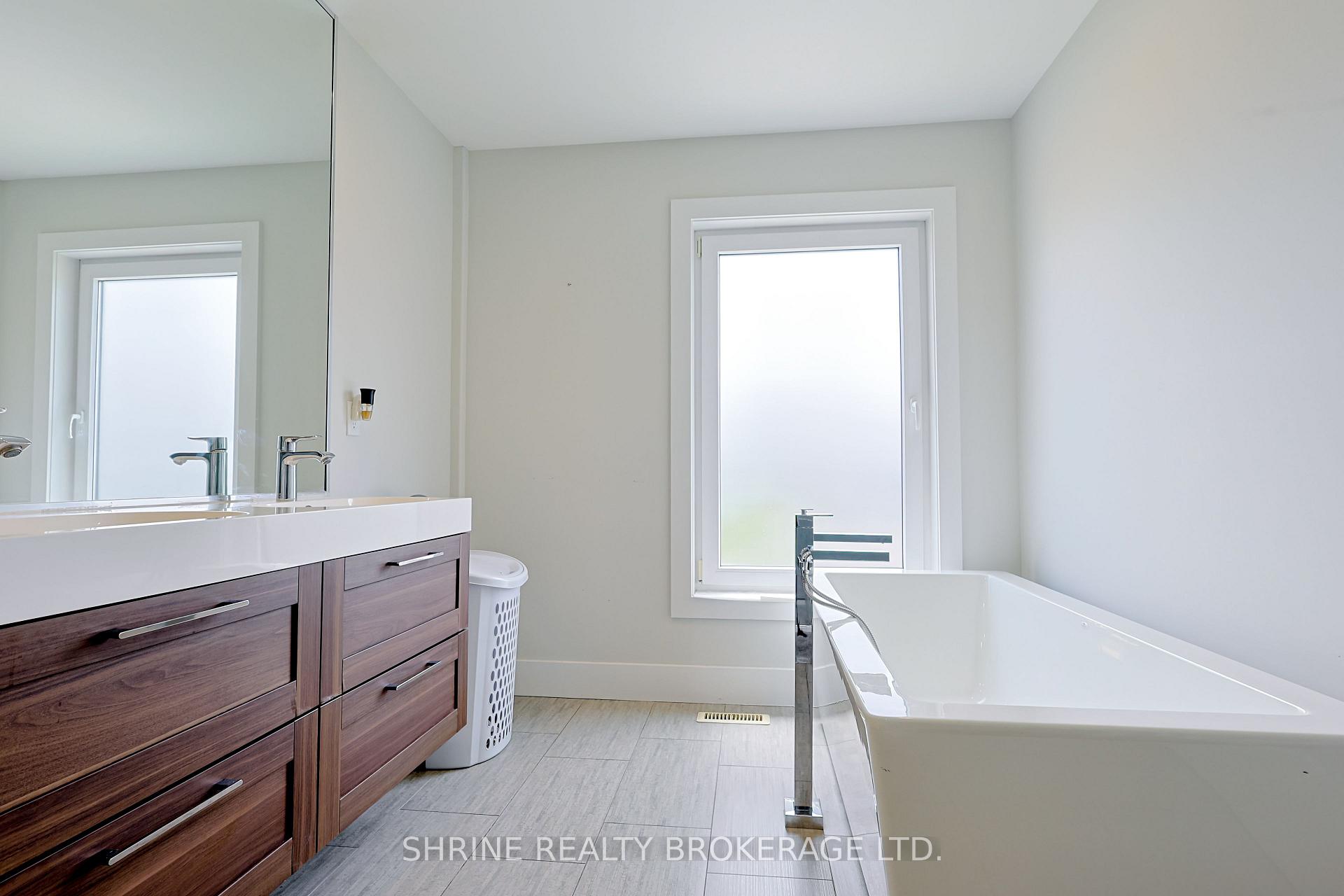 Photo 30 of 2170 Debra Drive, London, South V — HOMEH