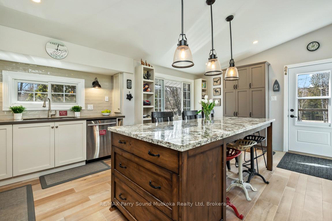 Photo 10 of 5 Meharg Drive, McKellar — HOMEH