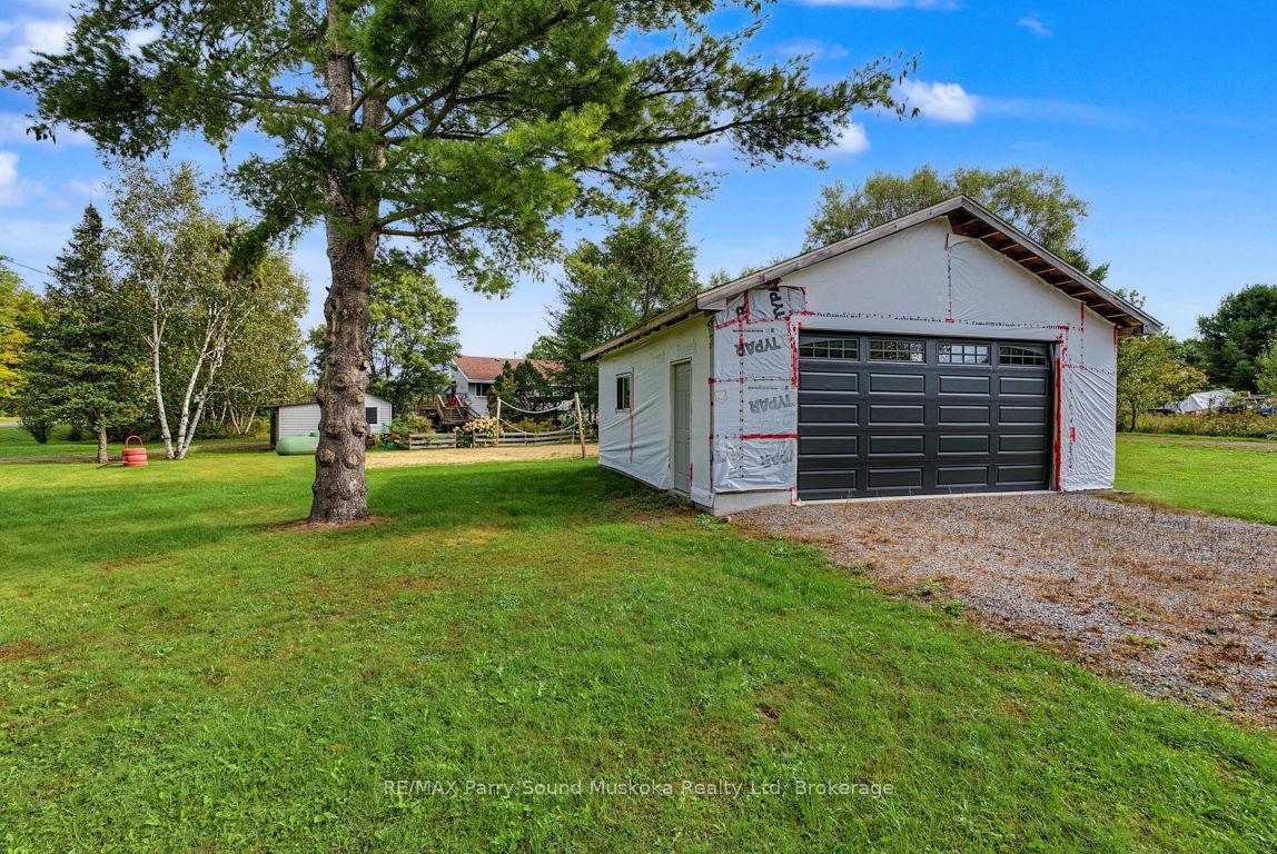 Photo 5 of 5 Meharg Drive, McKellar — HOMEH