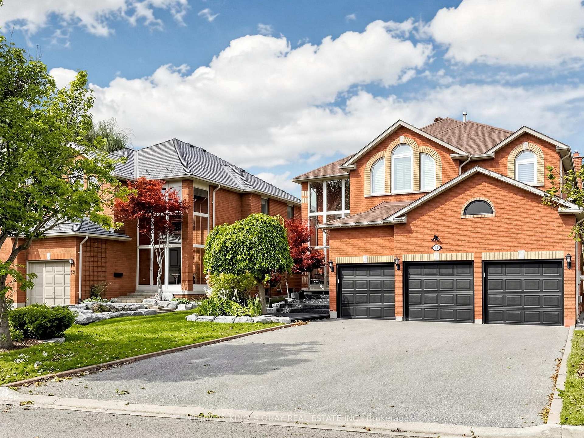 Photo 3 of 34 Looker Drive, Barrie, Holly — HOMEH