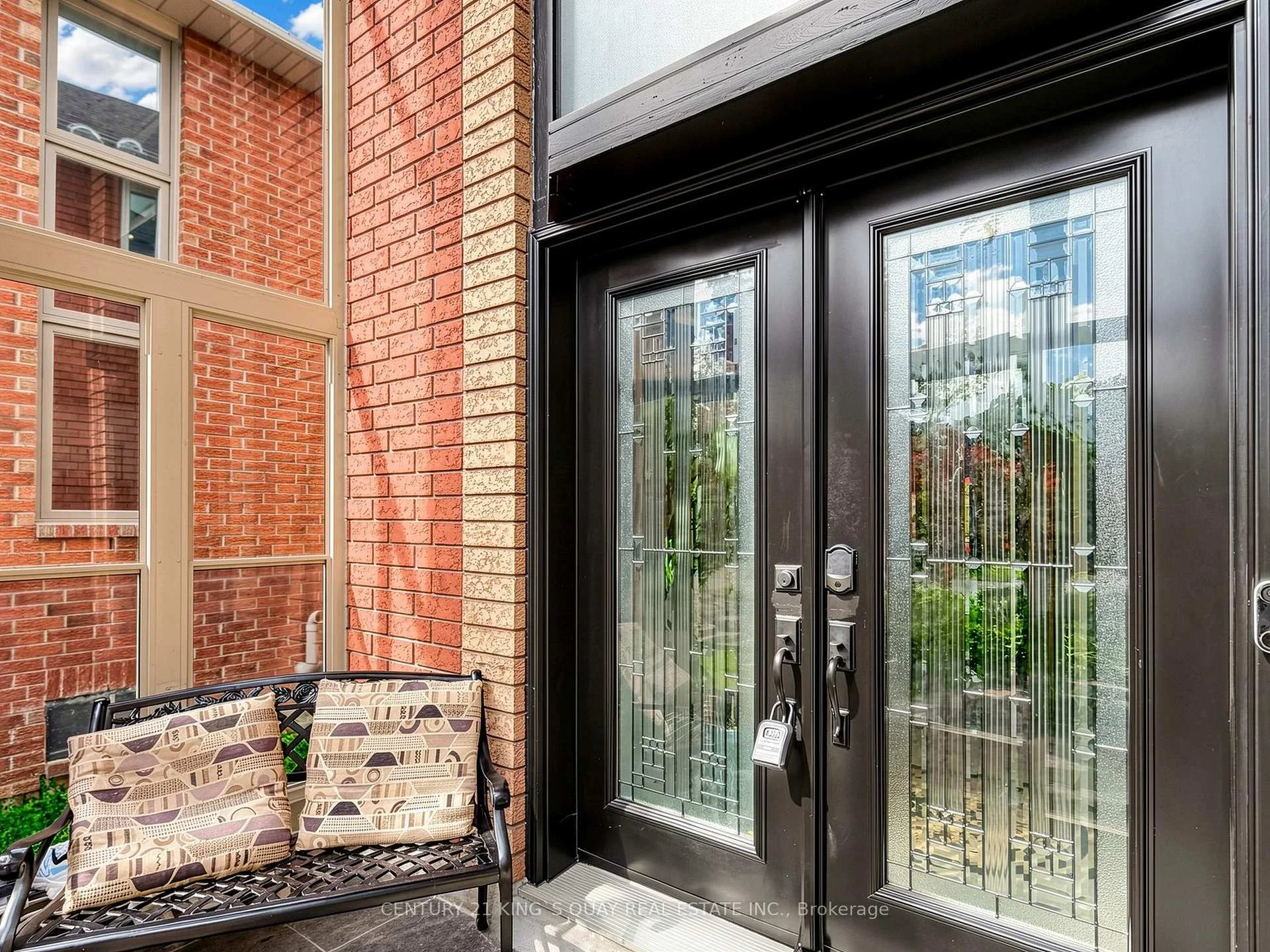 Photo 6 of 34 Looker Drive, Barrie, Holly — HOMEH