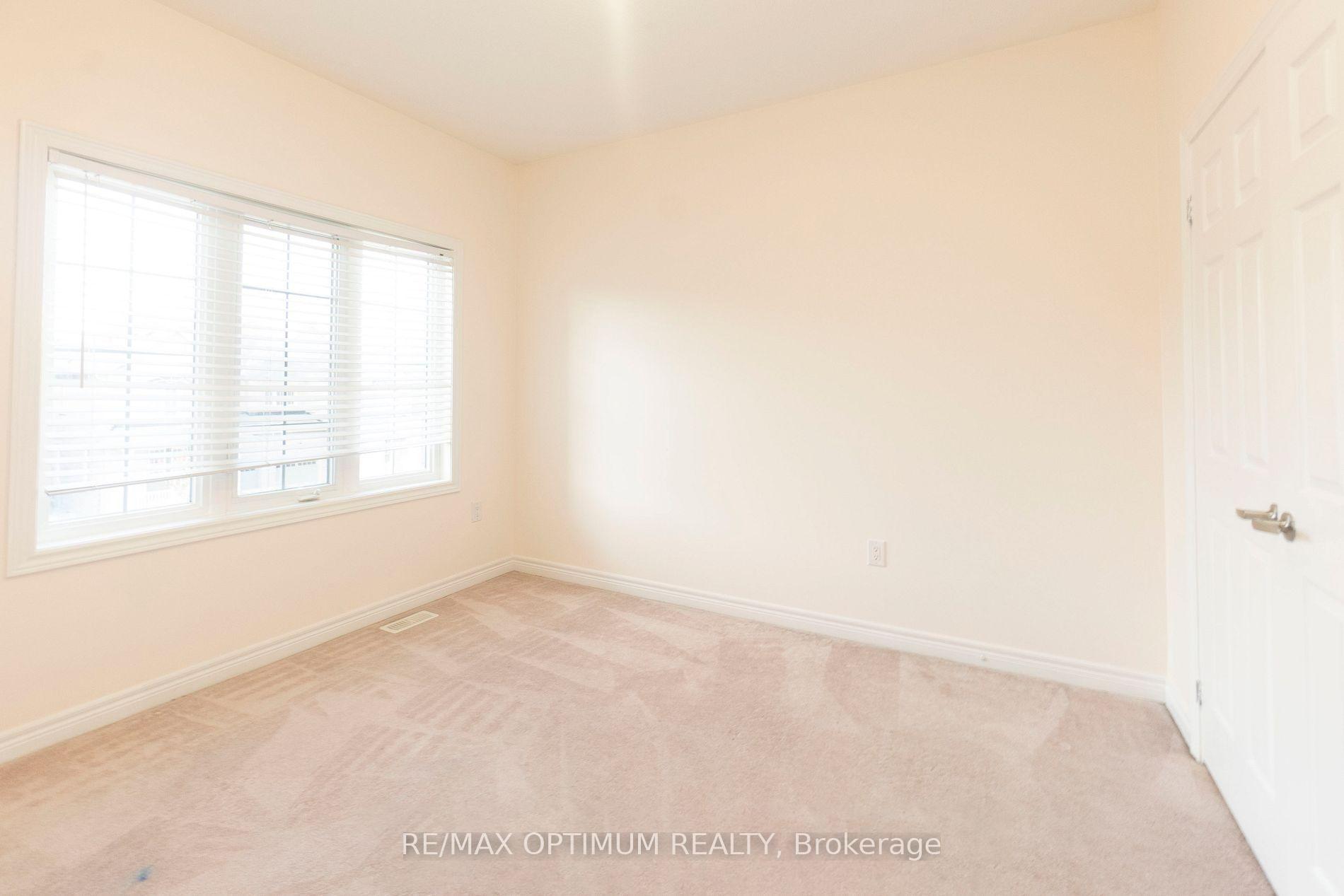 Photo 15 of 16 Vezna Crescent, Brampton, Credit Valley — HOMEH