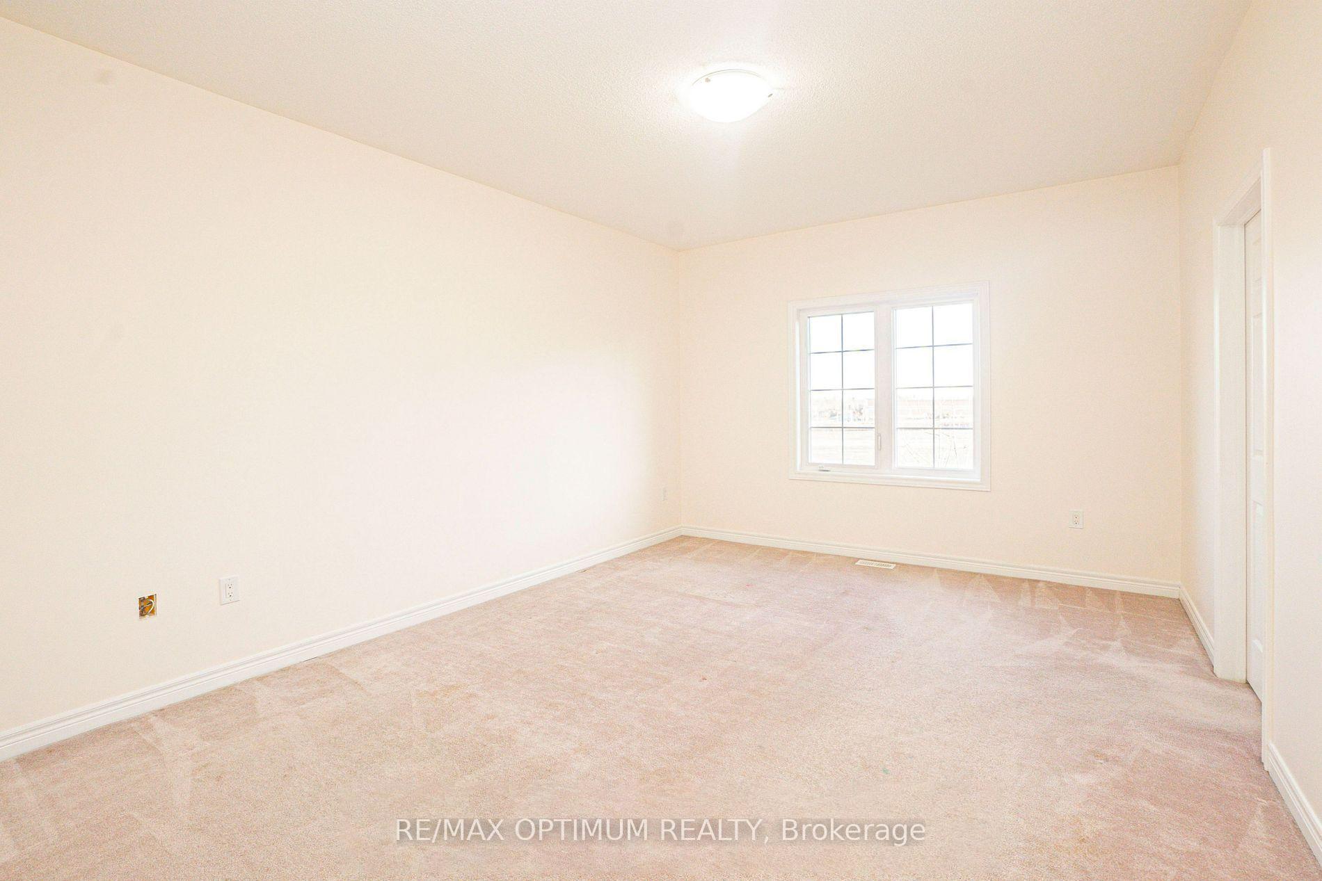 Photo 16 of 16 Vezna Crescent, Brampton, Credit Valley — HOMEH