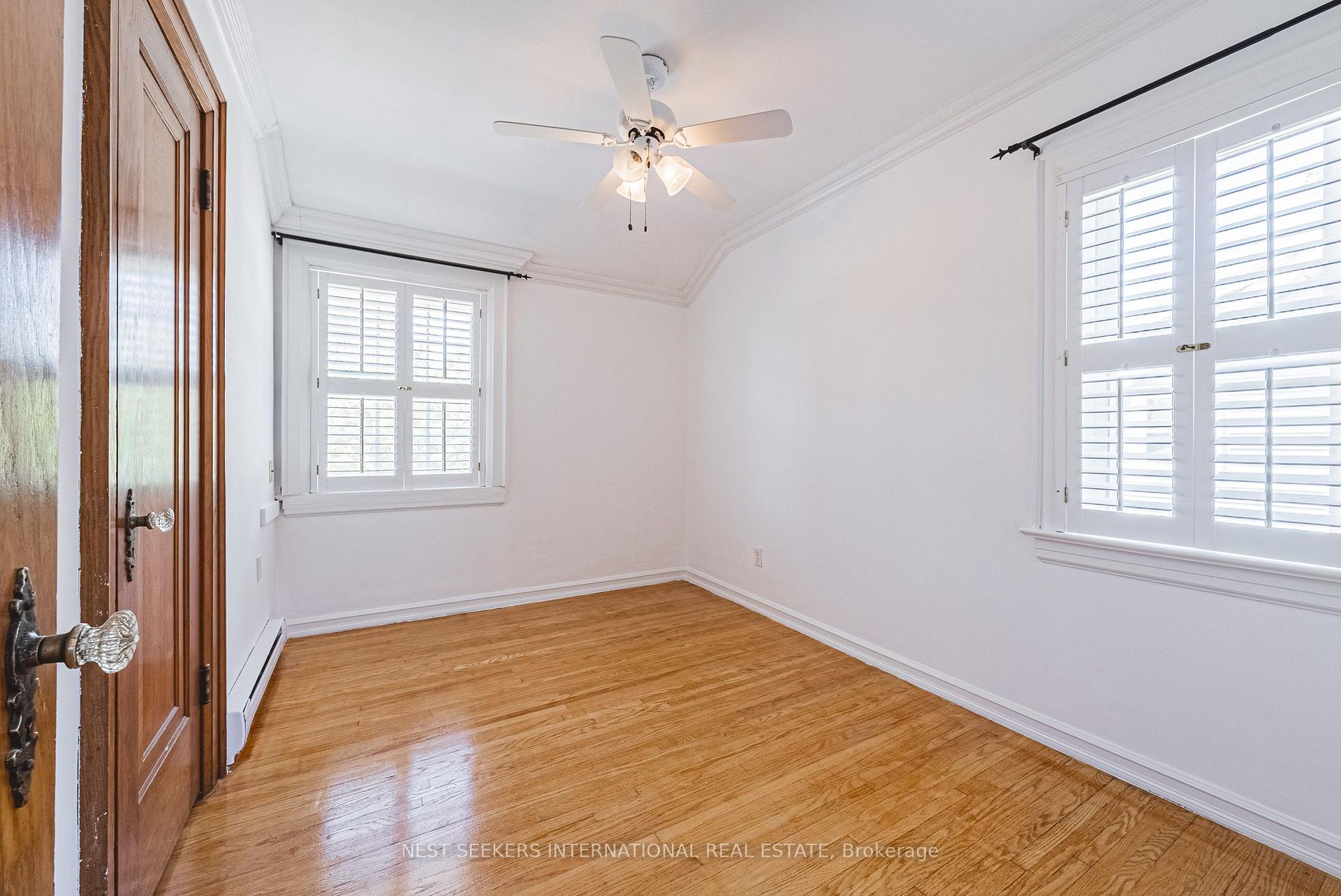 Photo 8 of 5039 Valley Way, Niagara Falls, Cherrywood — HOMEH