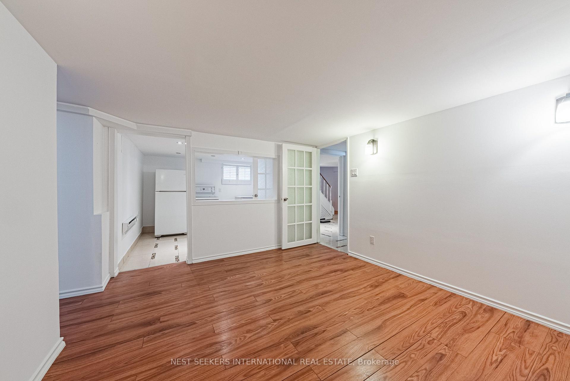 Photo 12 of 5039 Valley Way, Niagara Falls, Cherrywood — HOMEH