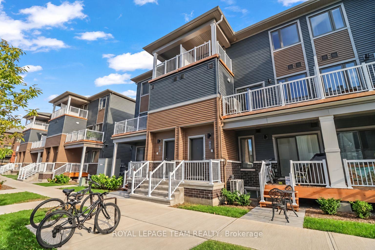 Photo 3 of 802 Parnian Private, Ottawa, Barrhaven - Half Moon Bay — HOMEH