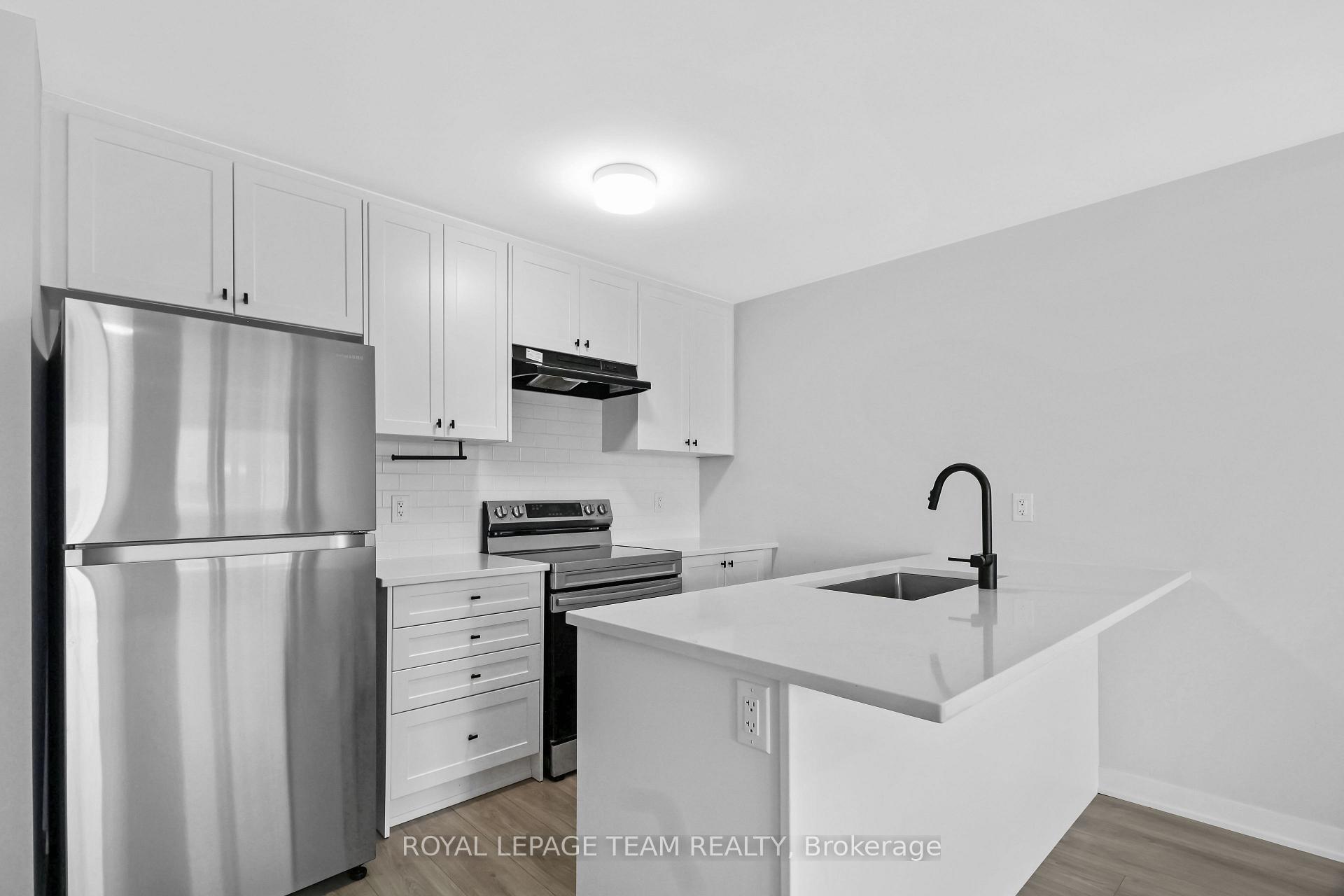 Photo 19 of 802 Parnian Private, Ottawa, Barrhaven - Half Moon Bay — HOMEH