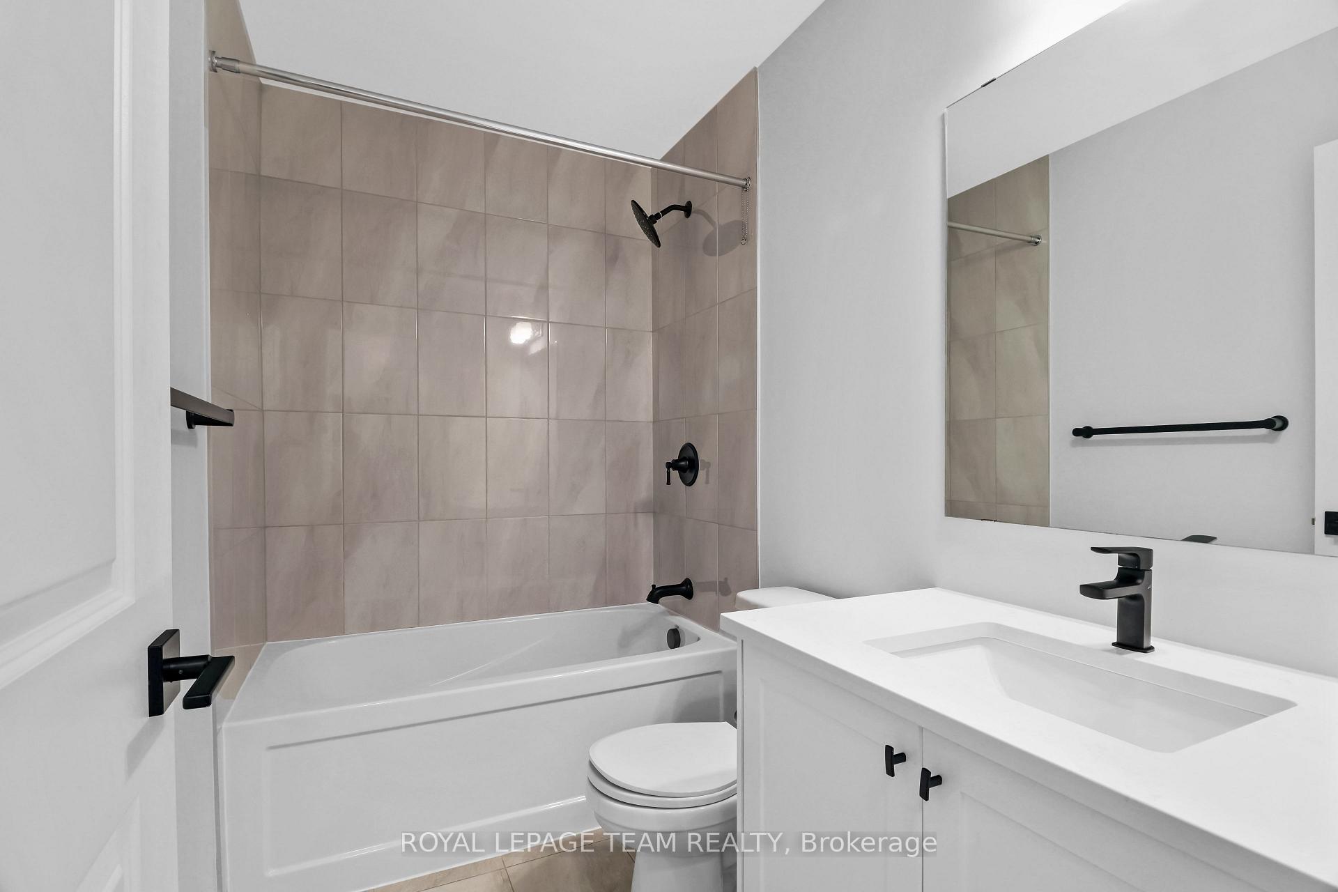 Photo 34 of 802 Parnian Private, Ottawa, Barrhaven - Half Moon Bay — HOMEH