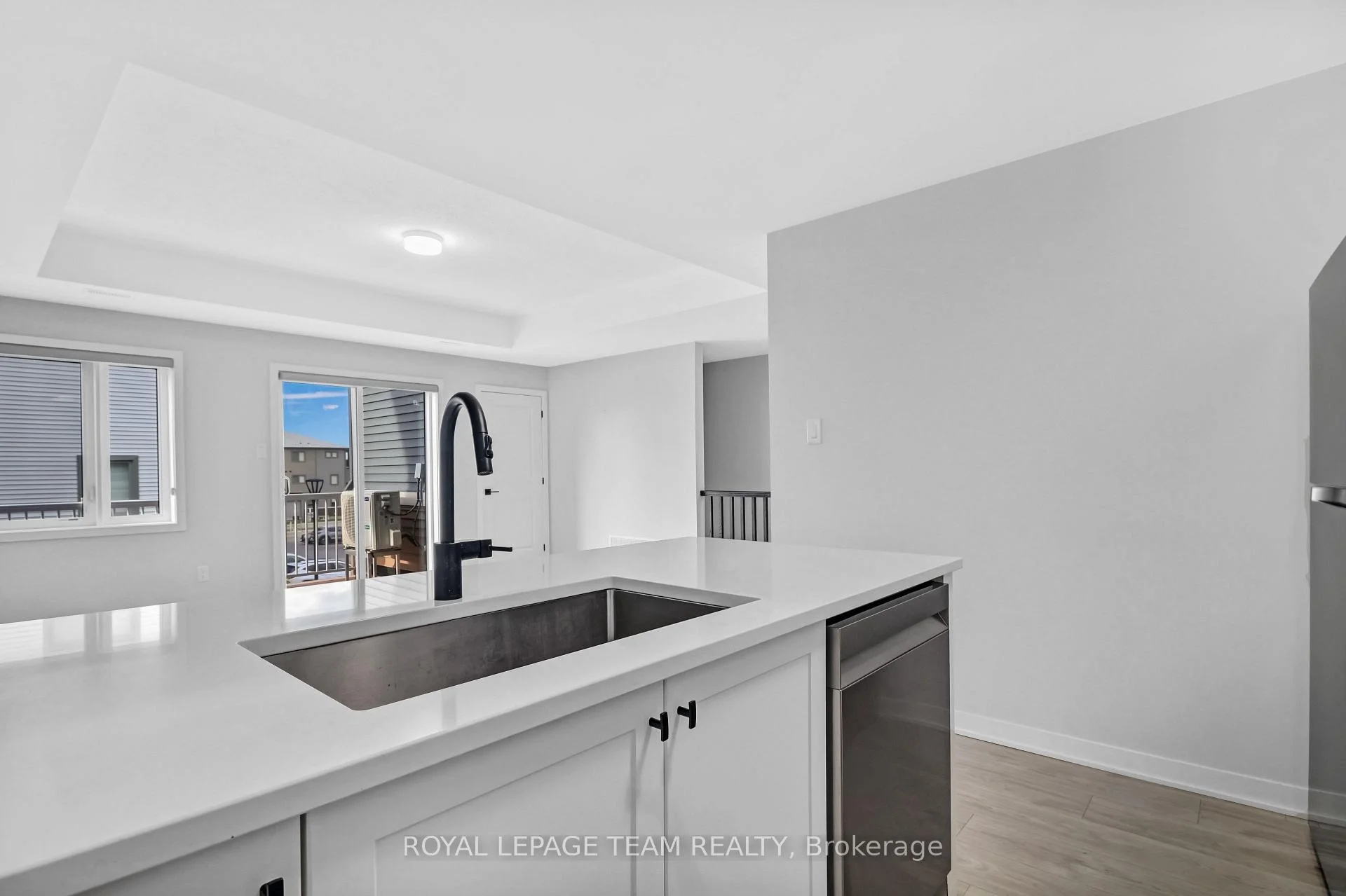 Photo 30 of 802 Parnian Private, Ottawa, Barrhaven - Half Moon Bay — HOMEH