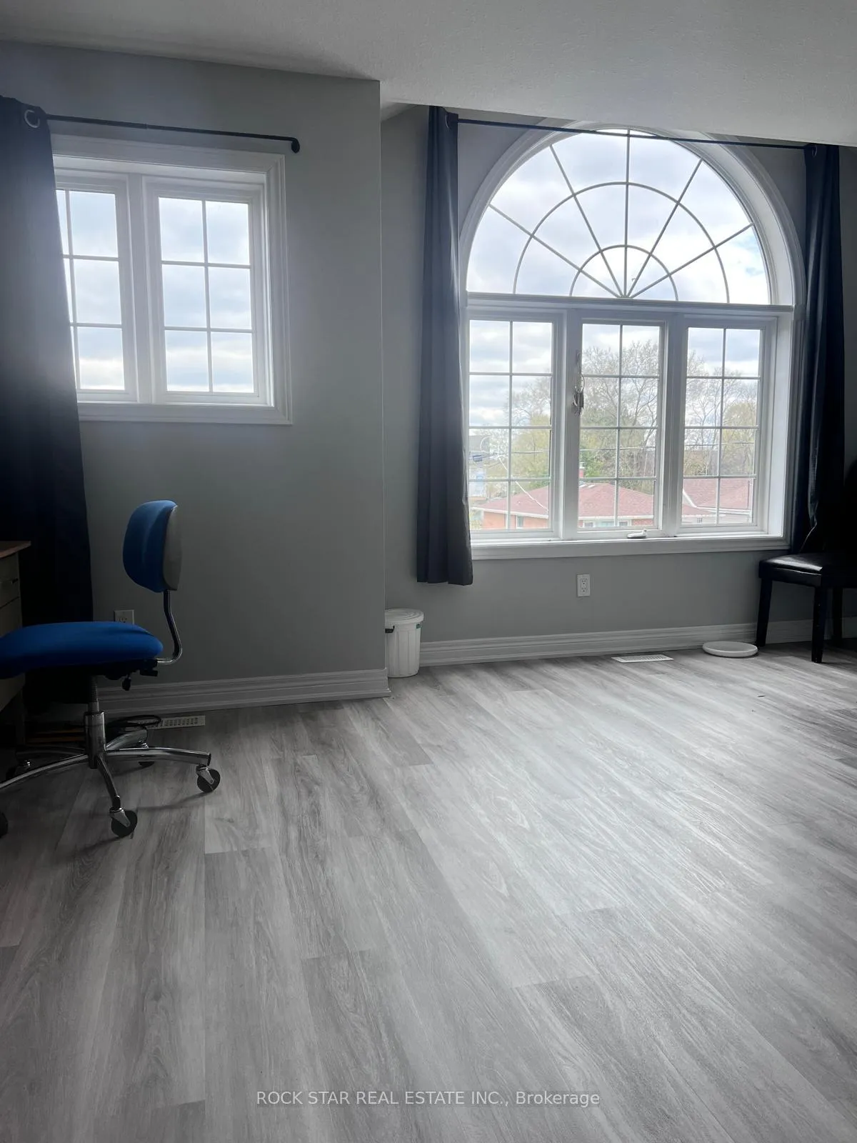 Photo 9 of 36A Kent Street, St. Catharines, Western Hill — HOMEH