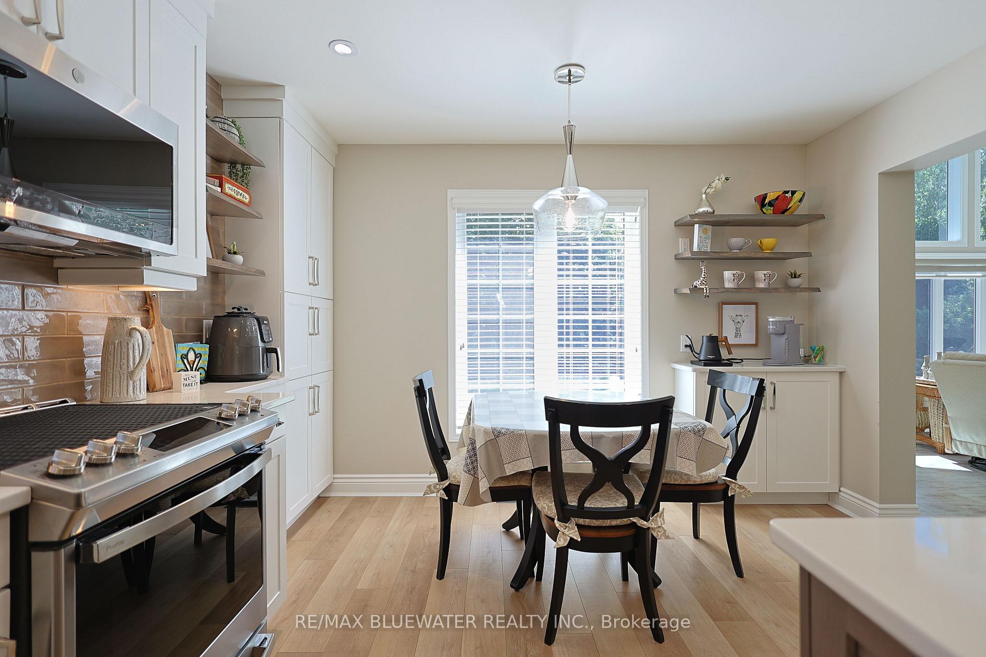 Photo 18 of 353 Shannon Boulevard, South Huron, Stephen — HOMEH