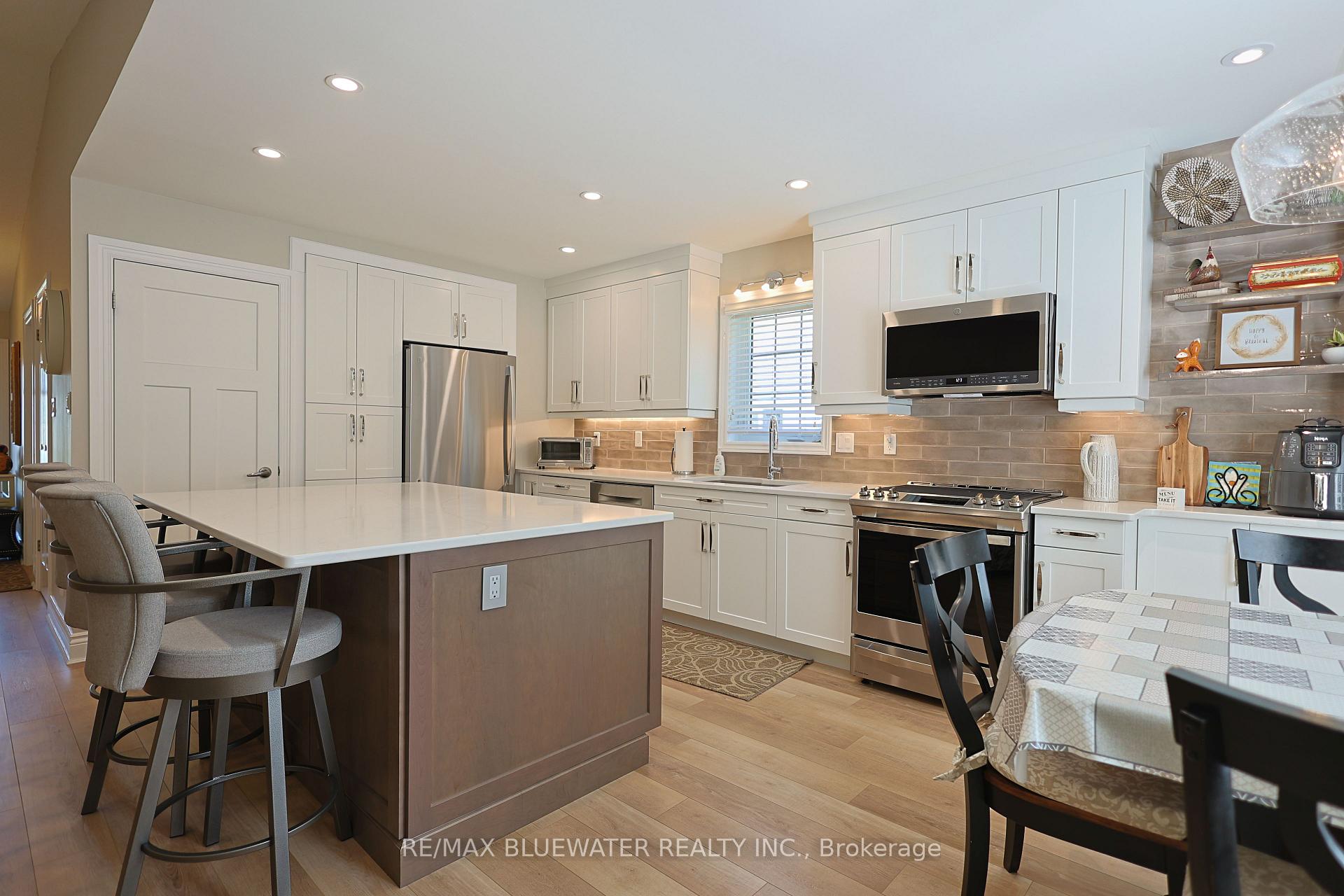 Photo 20 of 353 Shannon Boulevard, South Huron, Stephen — HOMEH