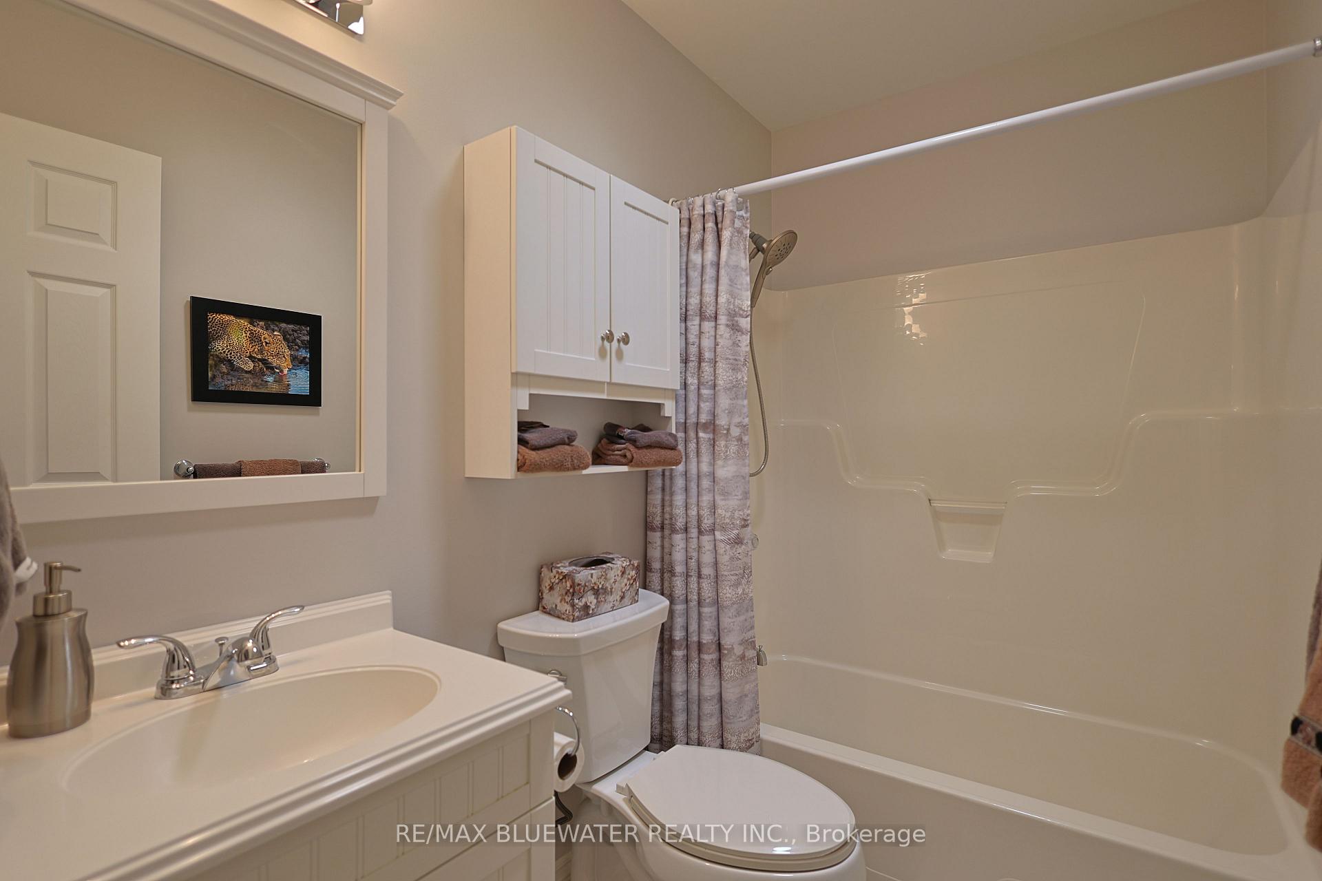 Photo 34 of 353 Shannon Boulevard, South Huron, Stephen — HOMEH