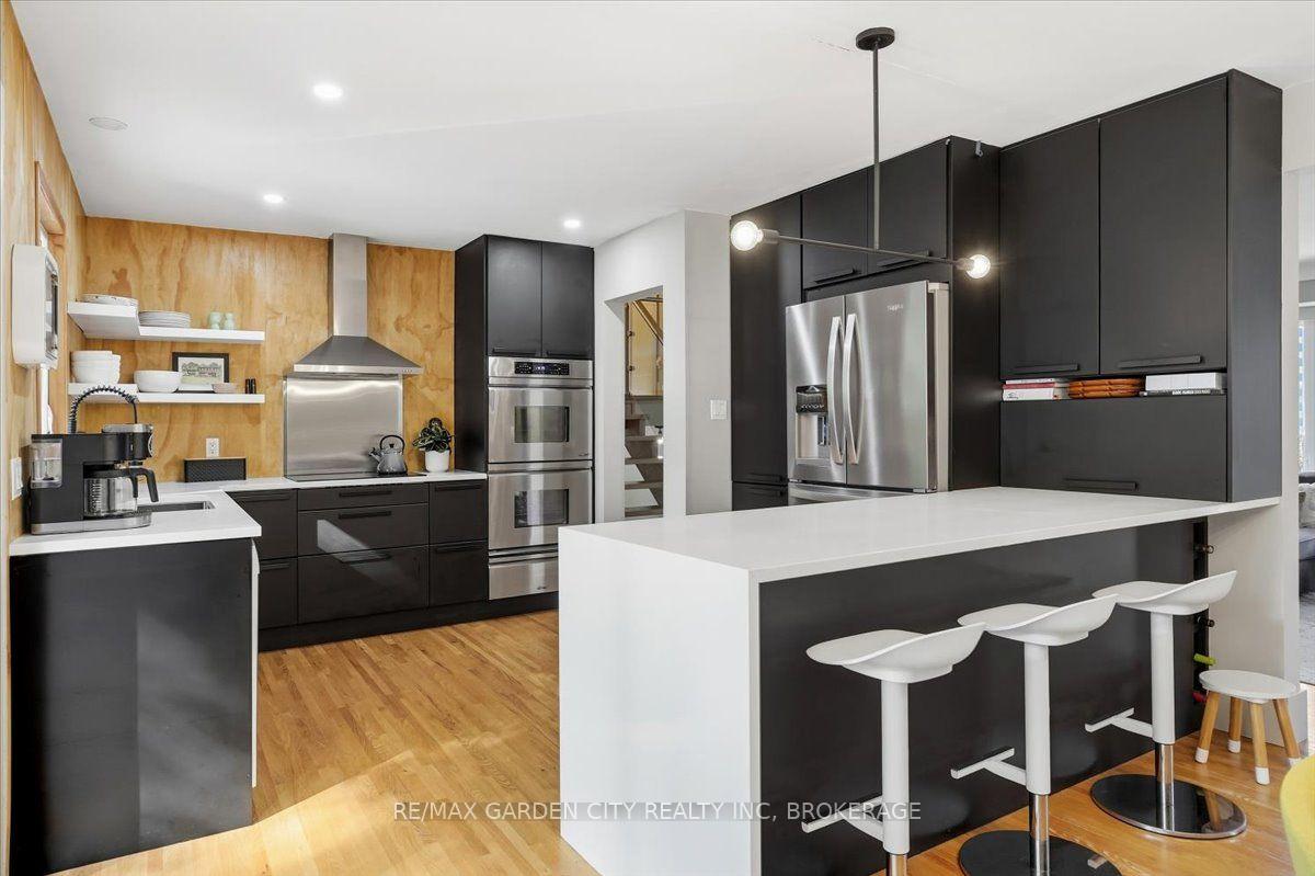 Photo 13 of 16 Pinecrest Court, Pelham, Fonthill — HOMEH