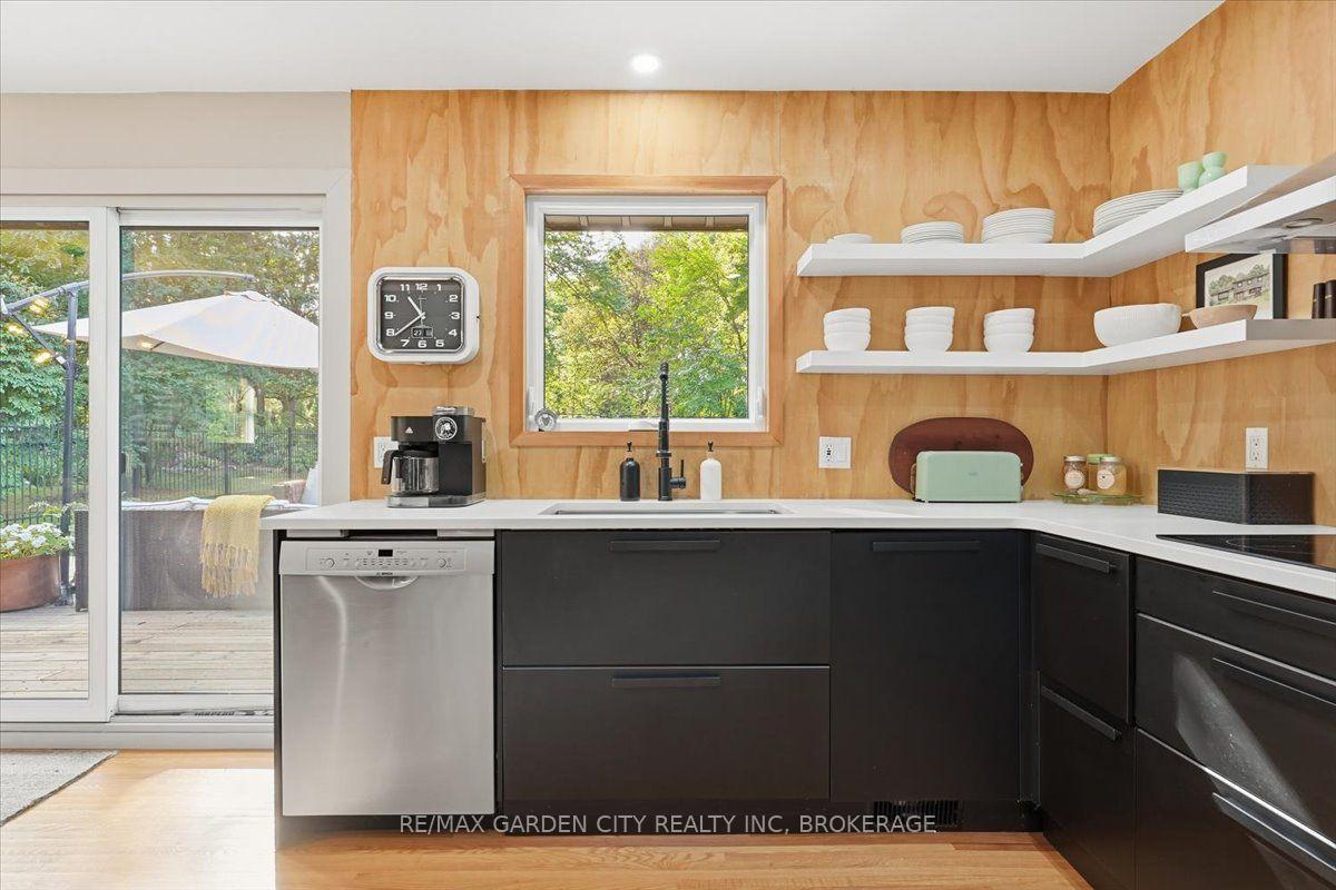 Photo 15 of 16 Pinecrest Court, Pelham, Fonthill — HOMEH
