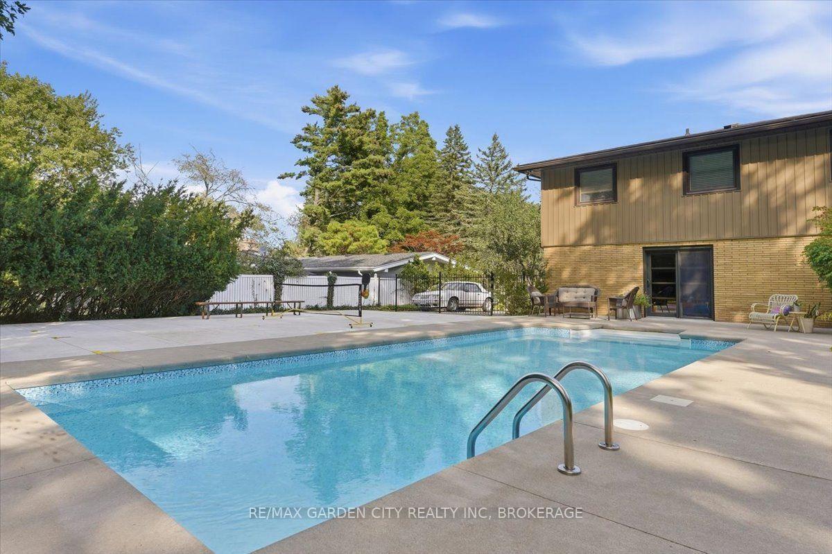 Photo 39 of 16 Pinecrest Court, Pelham, Fonthill — HOMEH