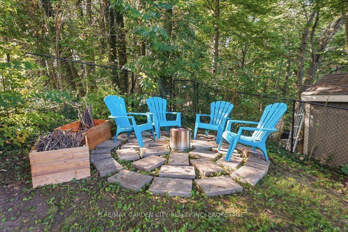 Photo 42 of 16 Pinecrest Court, Pelham, Fonthill — HOMEH