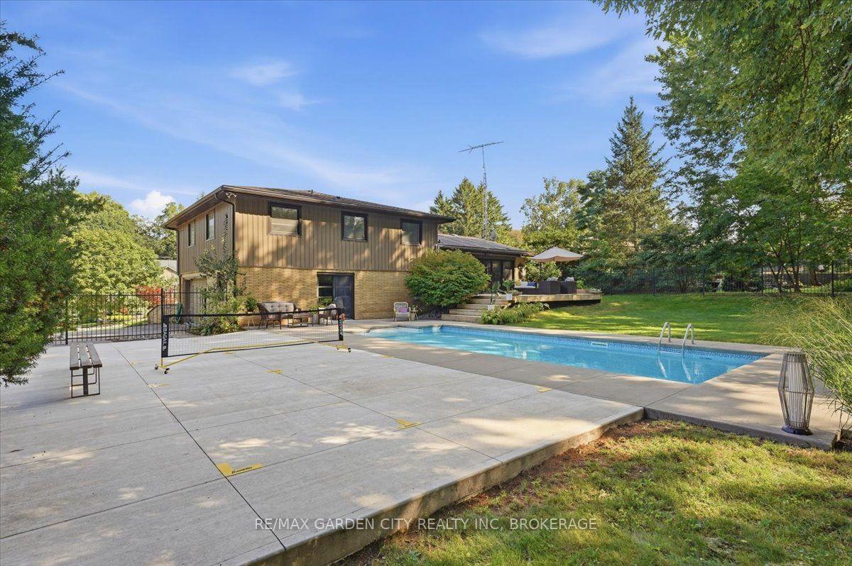 Photo 44 of 16 Pinecrest Court, Pelham, Fonthill — HOMEH