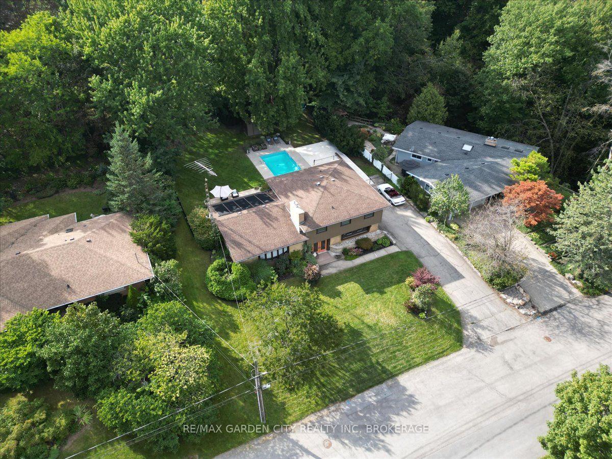 Photo 47 of 16 Pinecrest Court, Pelham, Fonthill — HOMEH