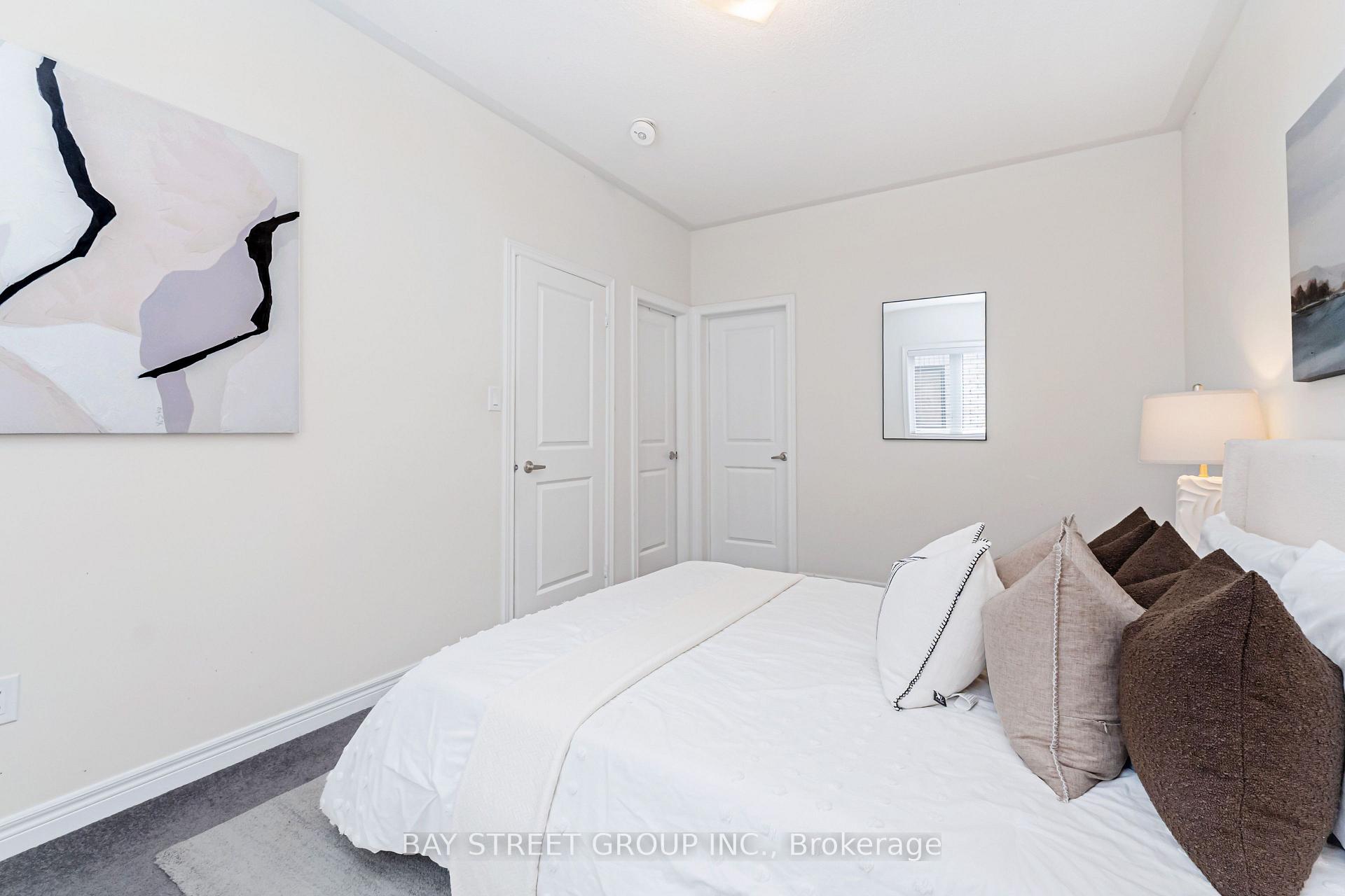Photo 24 of 53 Fruitvale Circle, Brampton, Northwest Brampton — HOMEH