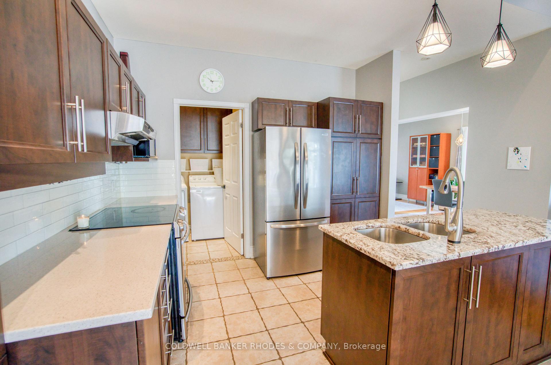Photo 11 of 1859 Hennessy Crescent, Ottawa, Fallingbrook/Gardenway South — HOMEH