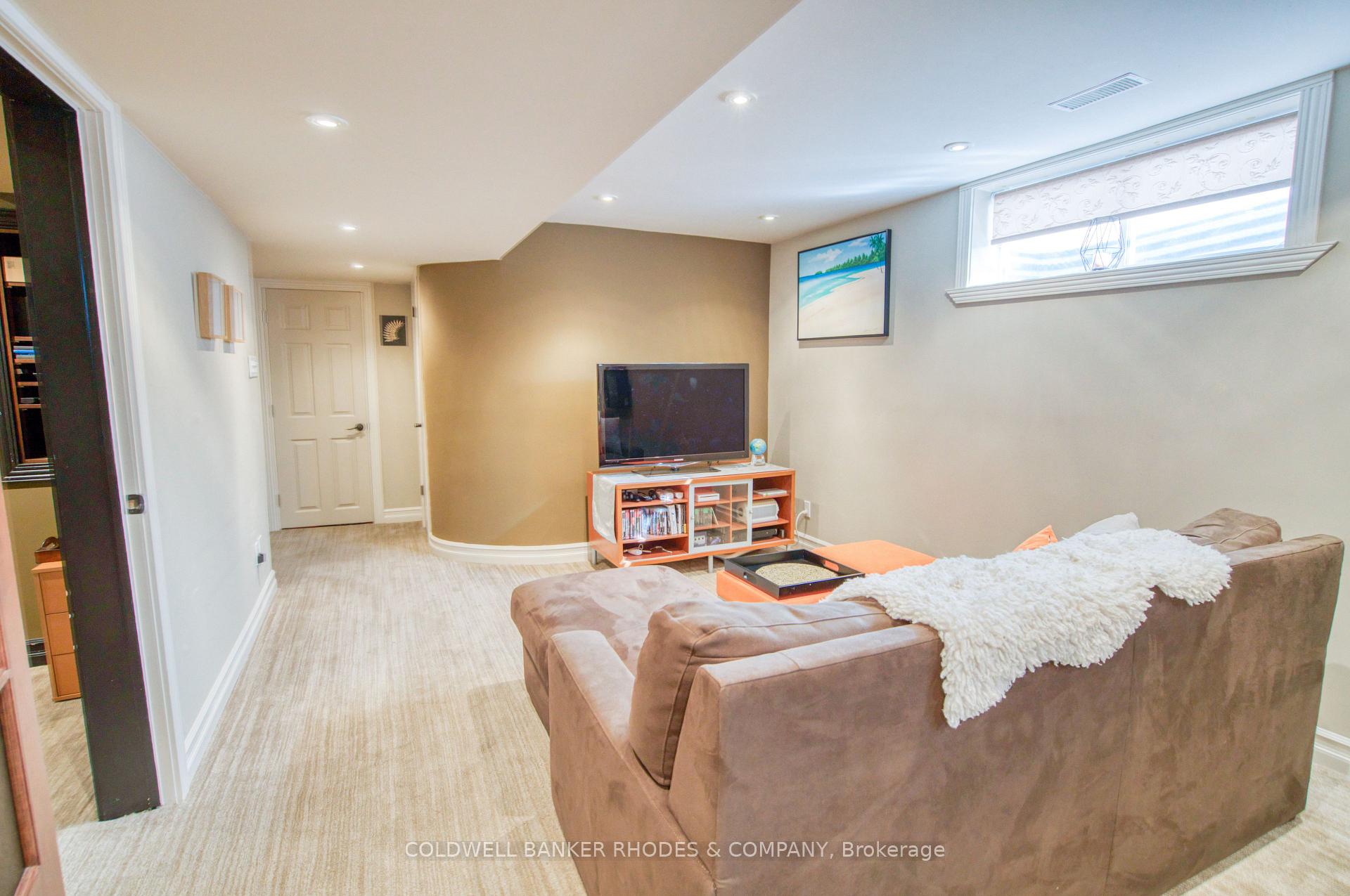 Photo 25 of 1859 Hennessy Crescent, Ottawa, Fallingbrook/Gardenway South — HOMEH