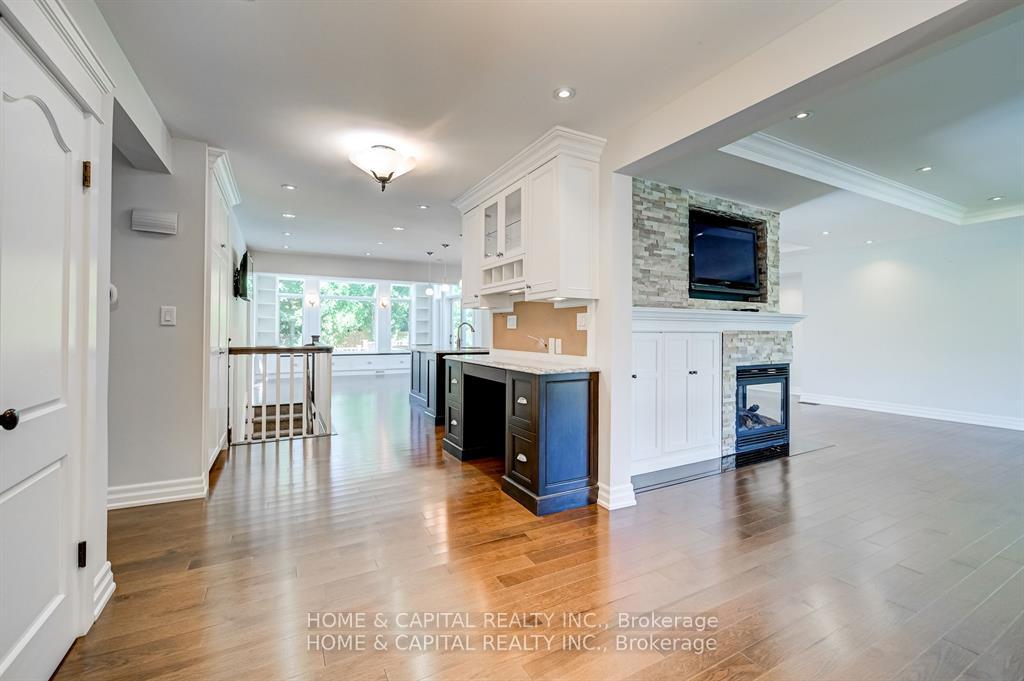 Photo 4 of 2043 Malbrook Road, Oakville, Ford — HOMEH