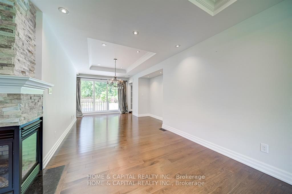 Photo 8 of 2043 Malbrook Road, Oakville, Ford — HOMEH