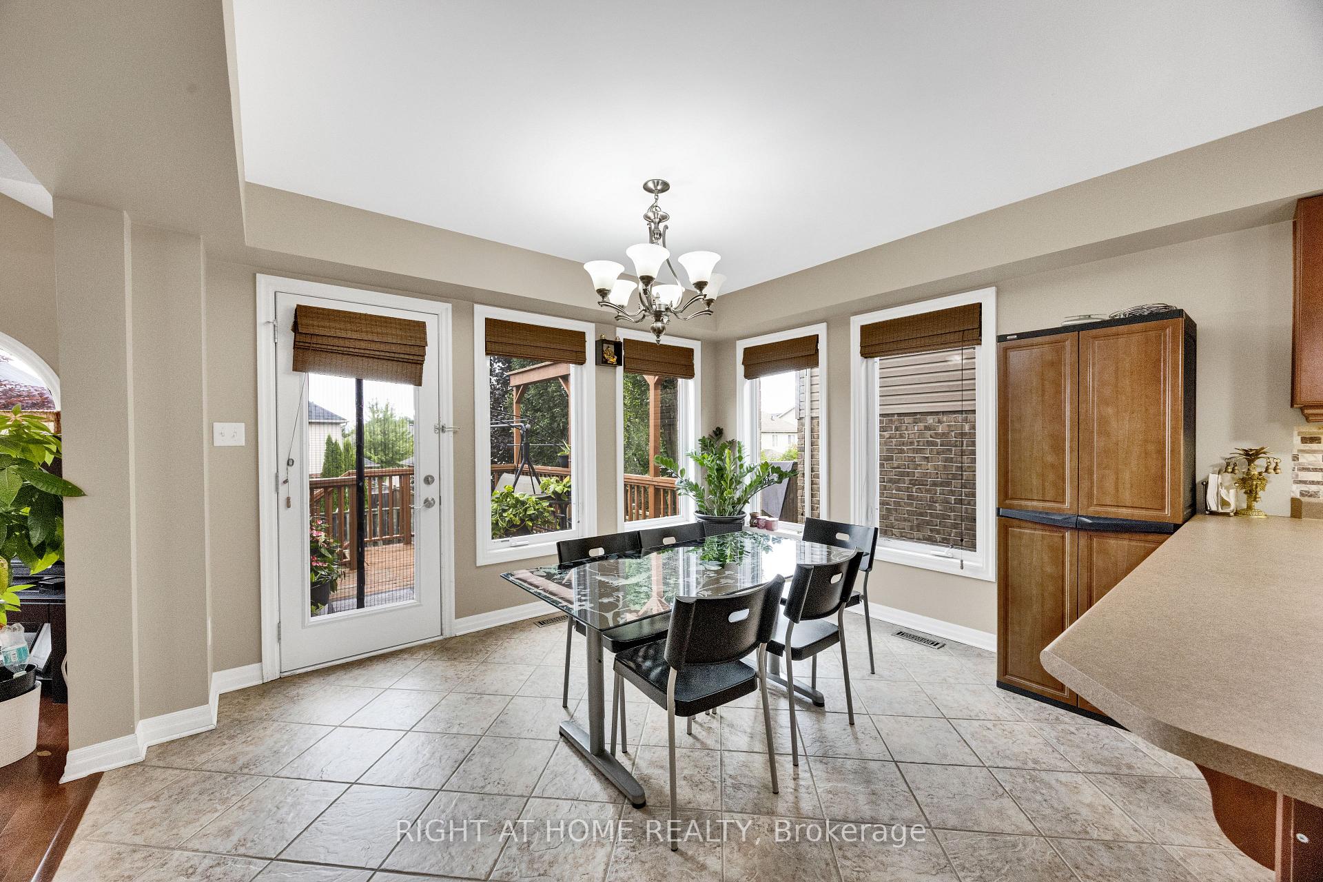Photo 14 of 3184 Pomeroy Lane, London, South V — HOMEH