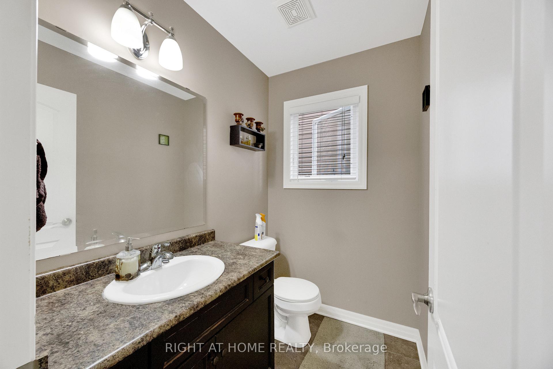 Photo 17 of 3184 Pomeroy Lane, London, South V — HOMEH