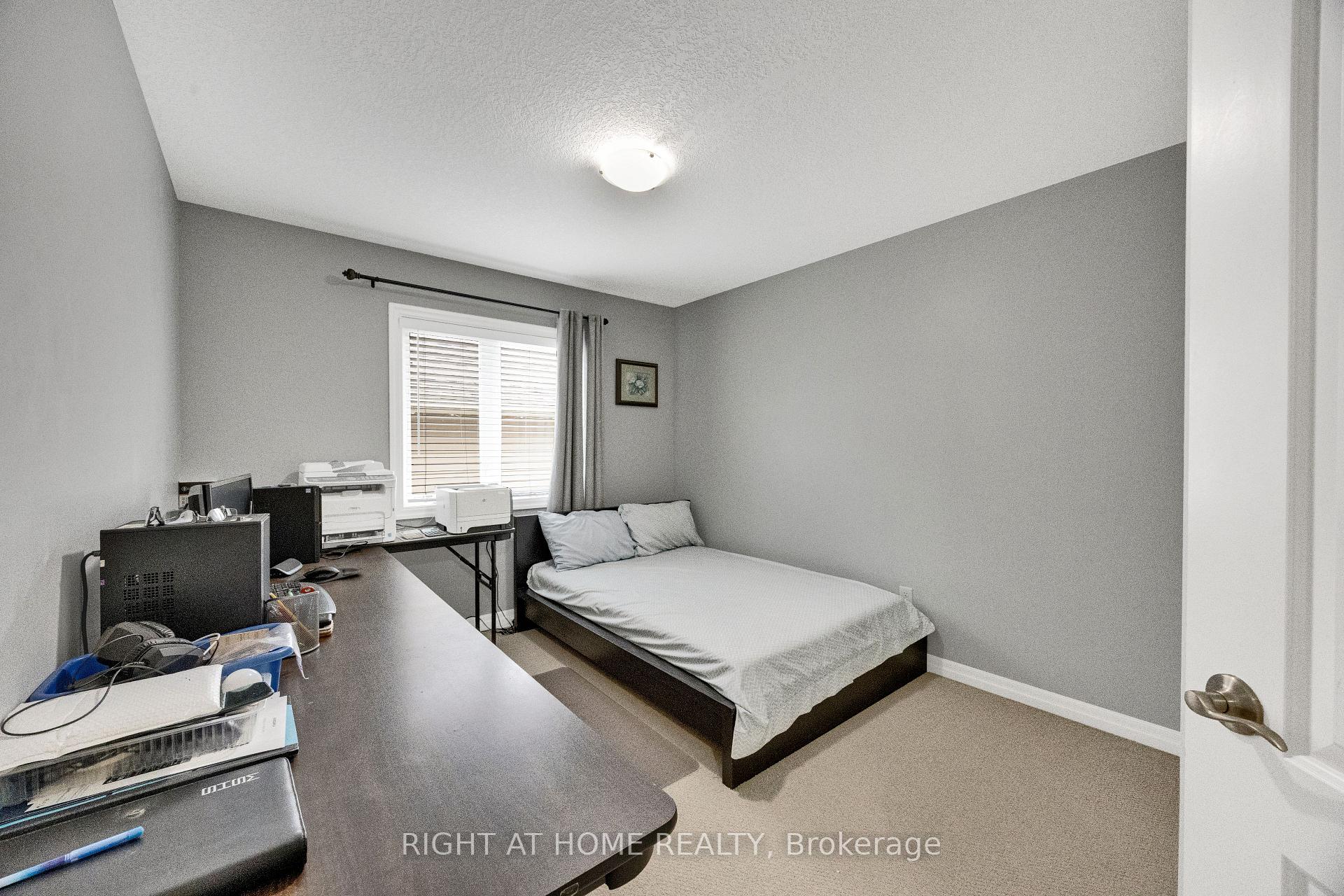 Photo 33 of 3184 Pomeroy Lane, London, South V — HOMEH
