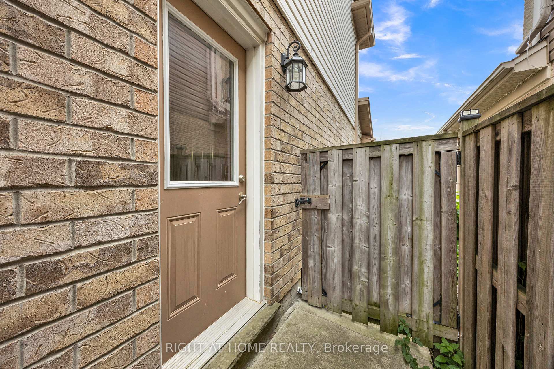 Photo 42 of 3184 Pomeroy Lane, London, South V — HOMEH
