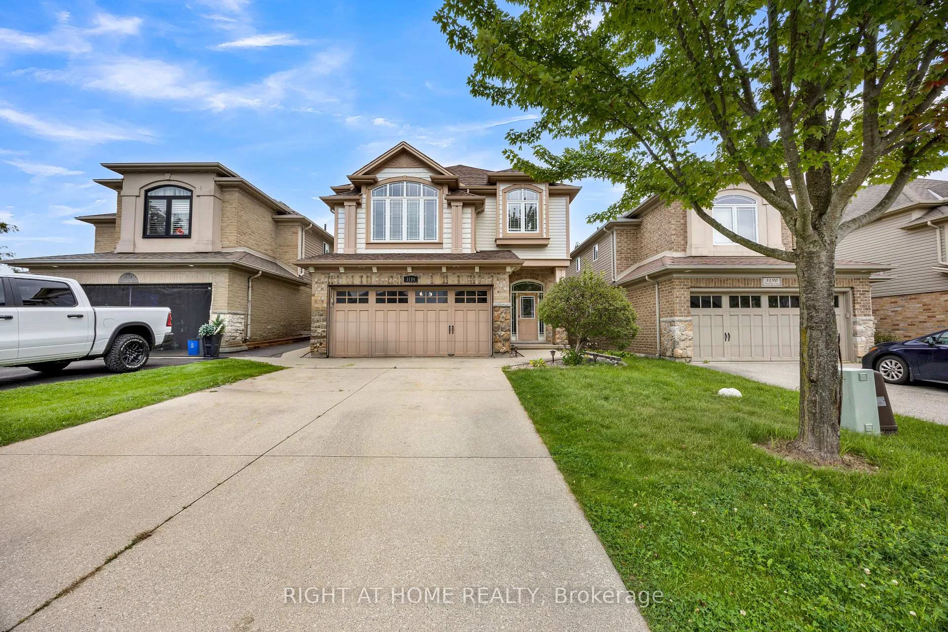Photo 4 of 3184 Pomeroy Lane, London, South V — HOMEH