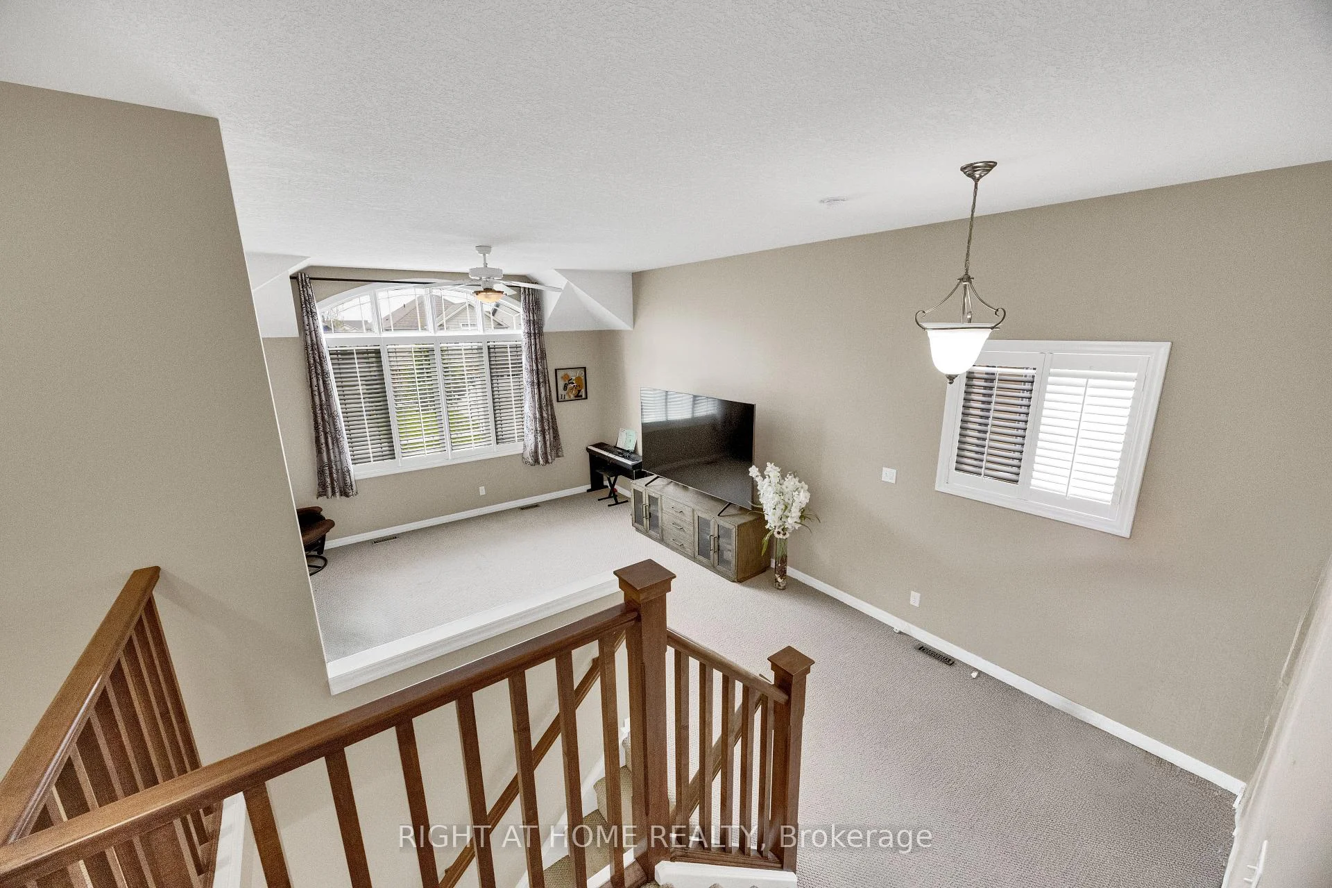 Photo 23 of 3184 Pomeroy Lane, London, South V — HOMEH