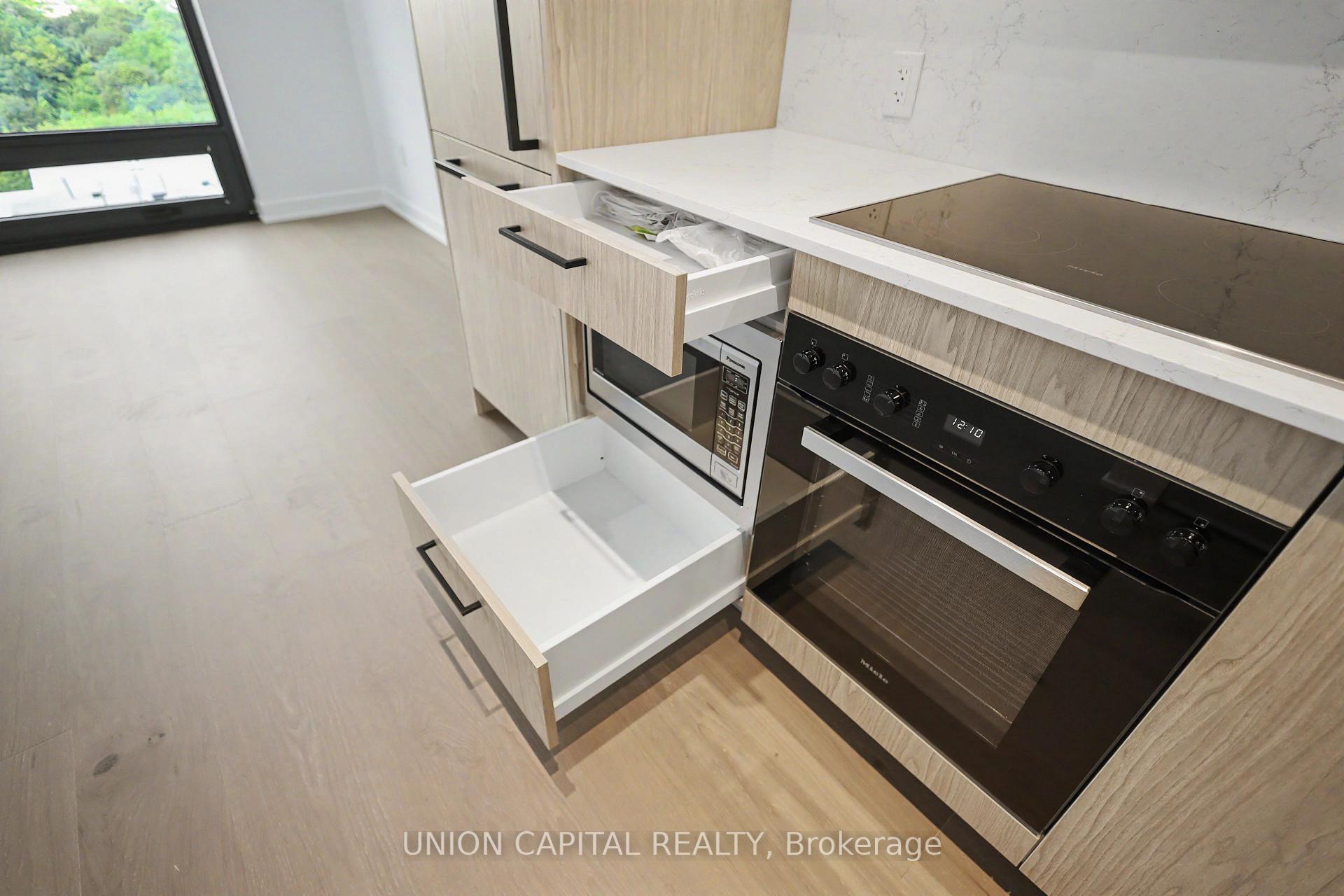 Photo 11 of Unit 1508, 91 Montclair Avenue, Toronto, Forest Hill South — HOMEH