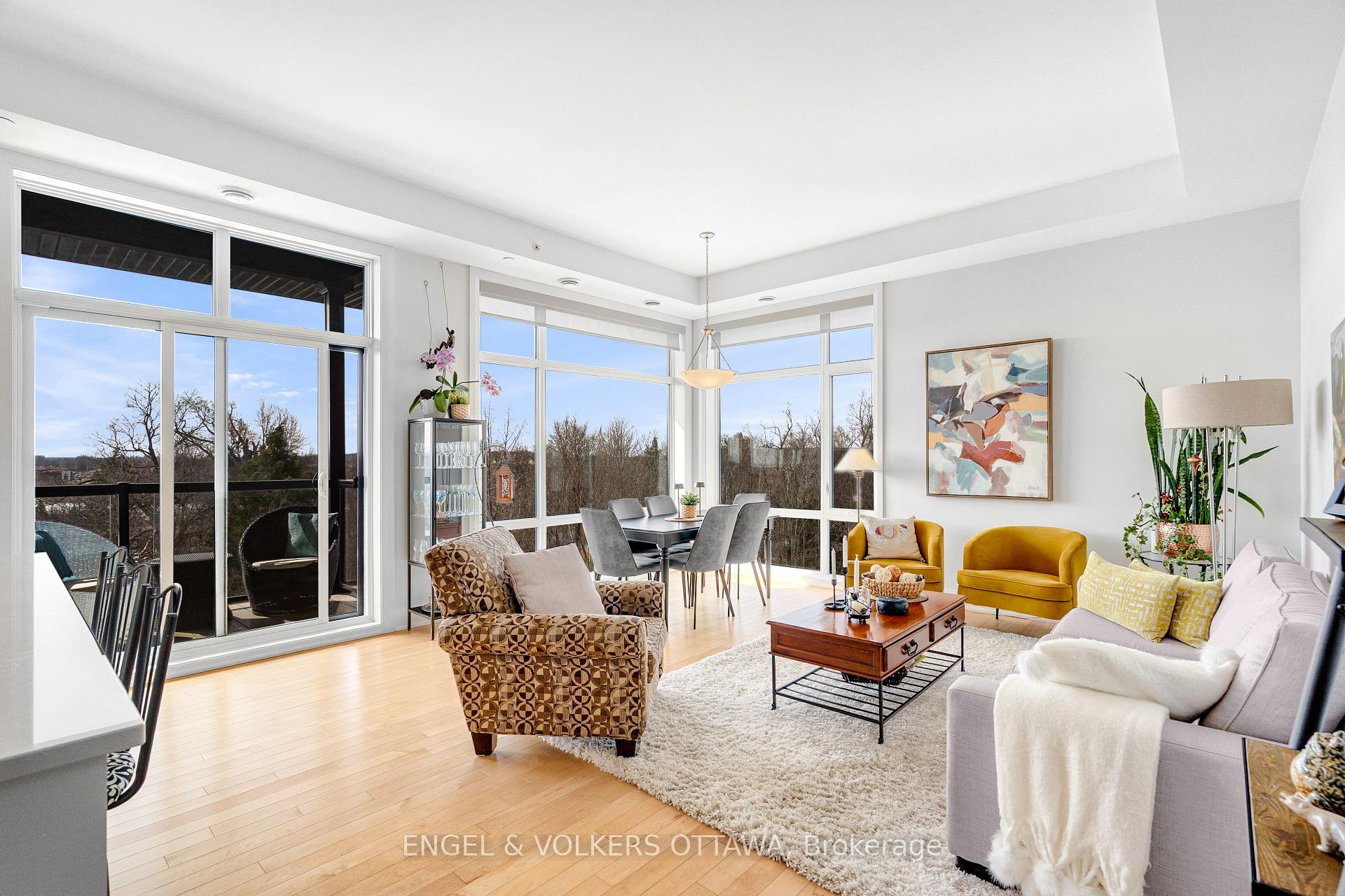 Photo 11 of Unit 402, 110 Cortile Private, Ottawa, Riverside South/Gloucester Glen — HOMEH