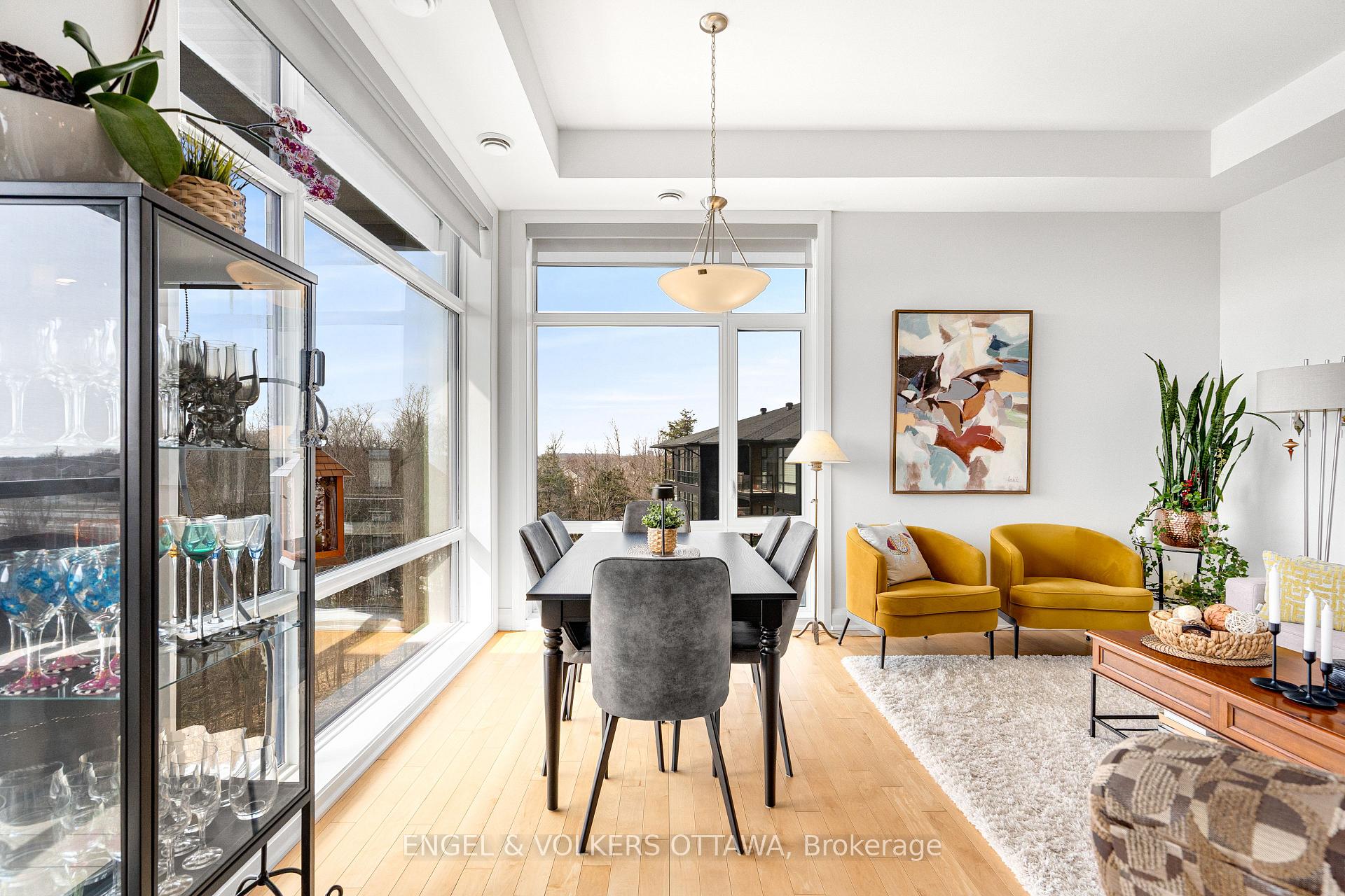 Photo 13 of Unit 402, 110 Cortile Private, Ottawa, Riverside South/Gloucester Glen — HOMEH